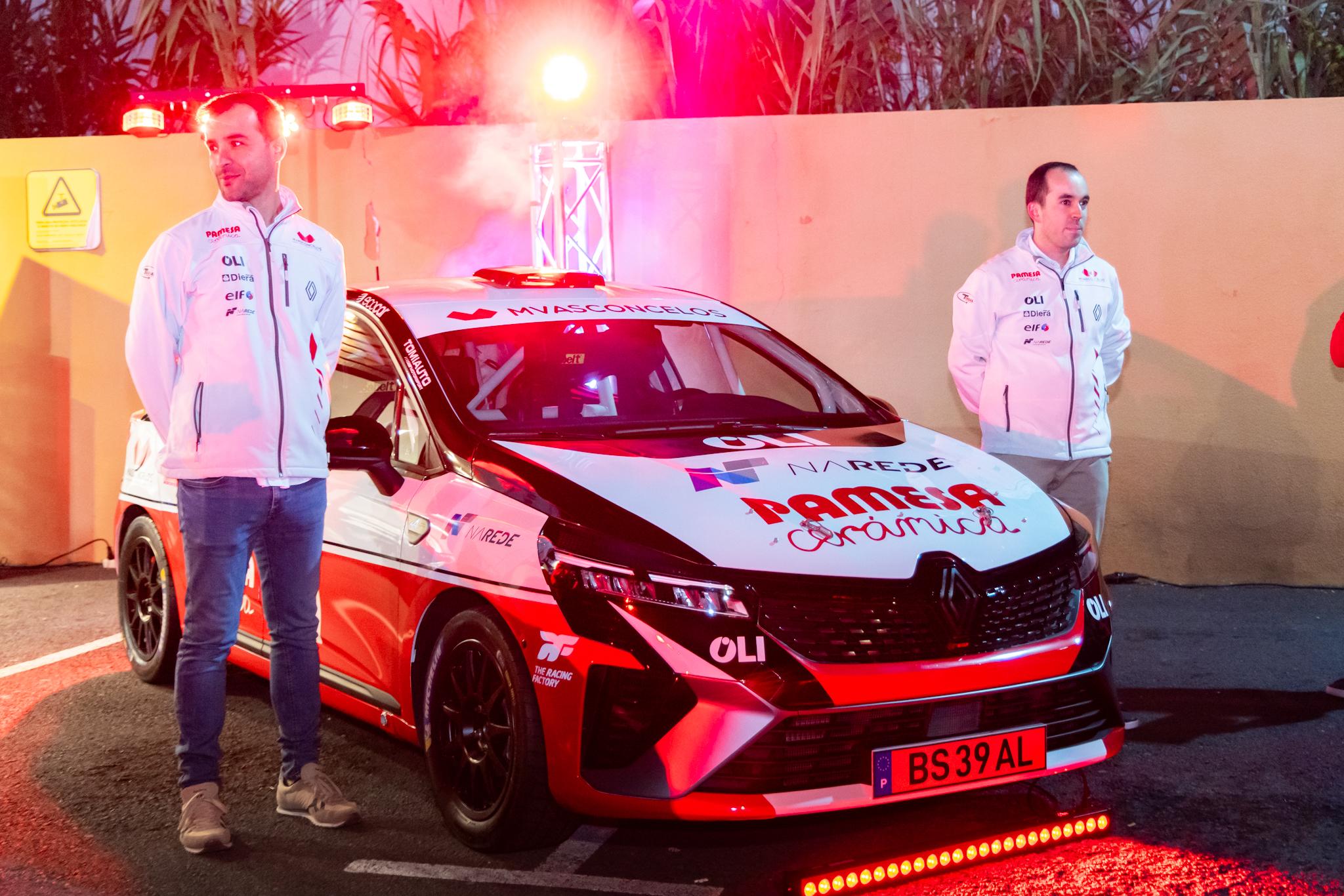 Miguel Nunes e João Paulo apresentam novo Skoda para defender título no Regional de Ralis (com fotos)