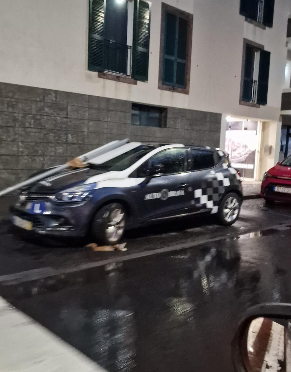 Temporal causa prejuízos na Ribeira Brava (com vídeos)