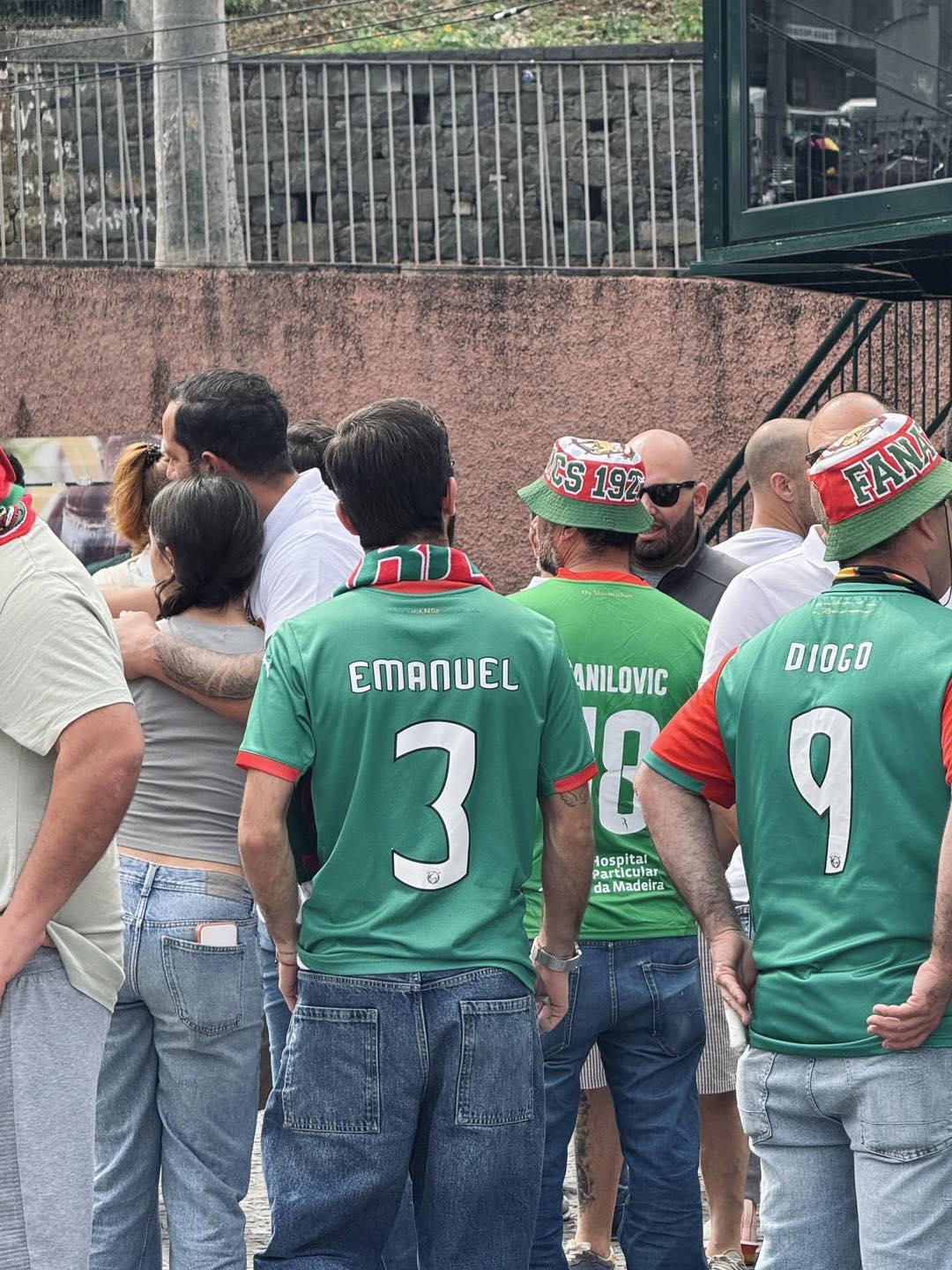 ’Fan Zone’ no Estádio do Marítimo já começa a ficar composta