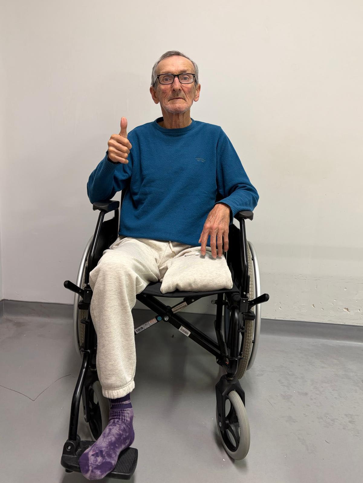 Corrente solidária garante prótese a pai de Érica Silva