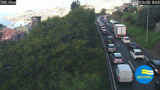 Filas de trânsito ultrapassam os cinco quilómetros após acidente na via rápida