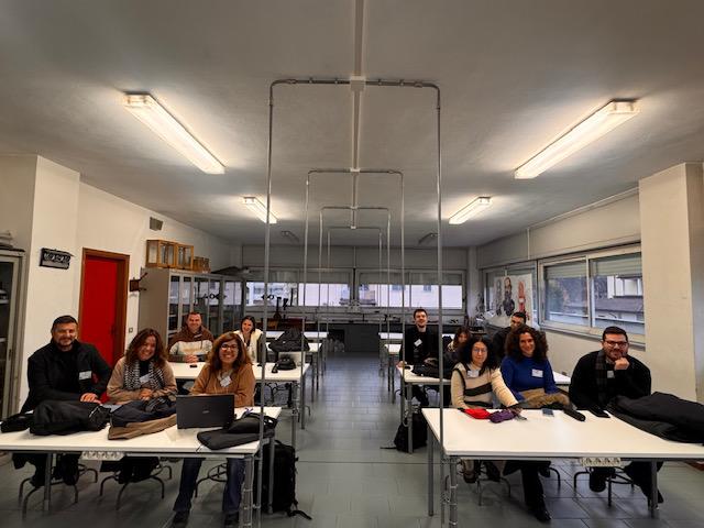 Escola do Porto Santo integra rede europeia de competências digitais