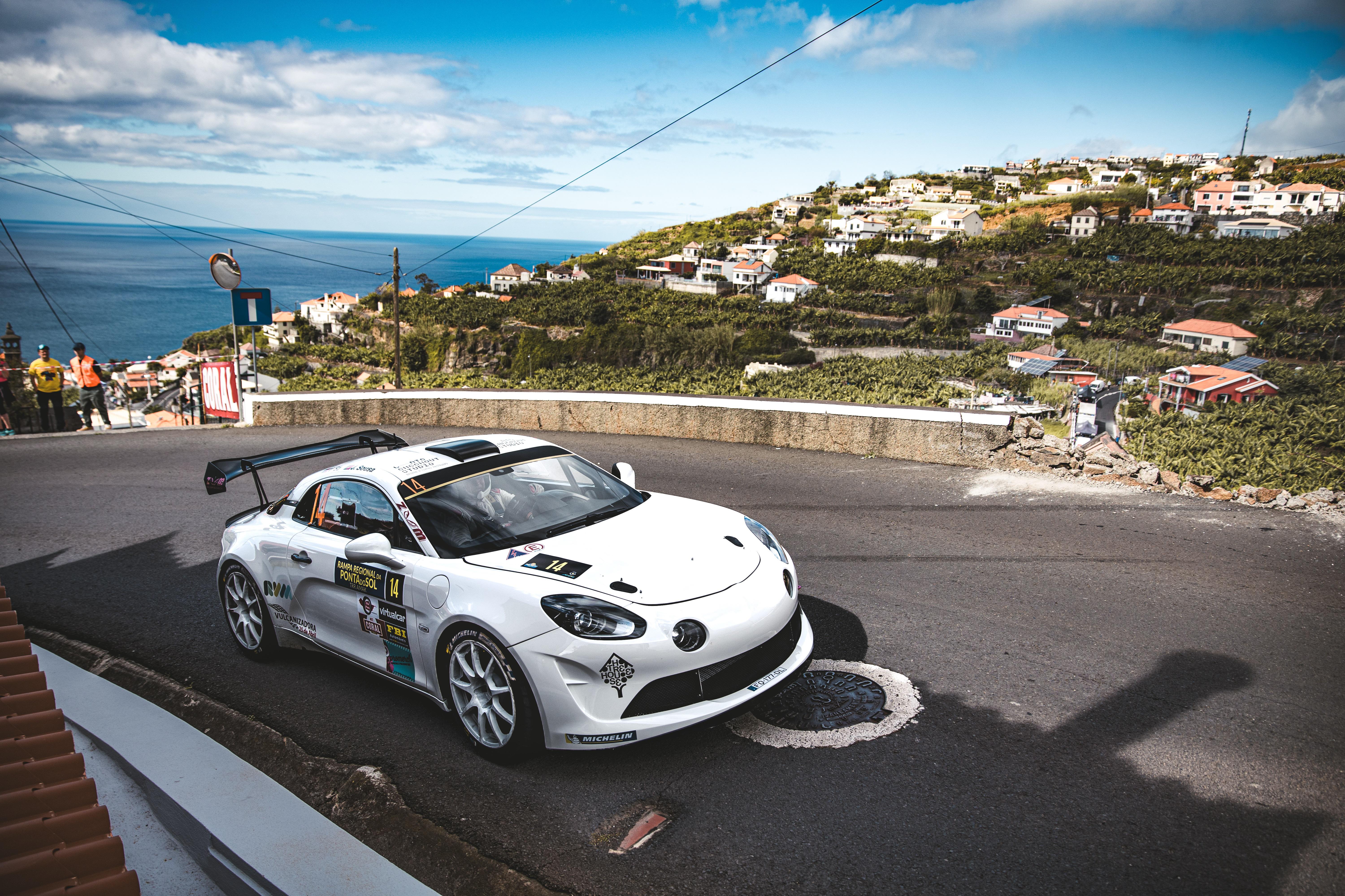 Vítor Sá está de regresso com o seu Alpine A110.