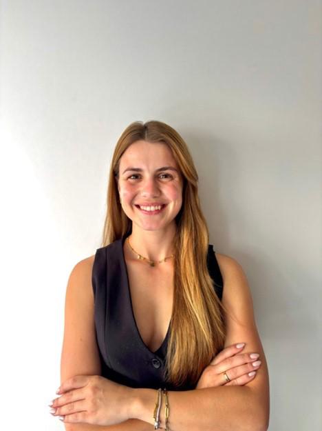 Renata Rocha, 26 anos, gestora. Candidata à Assembleia Municipal da Ribeira Brava.