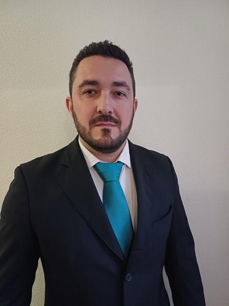 Roberto Gonçalves, 38 anos, enfermeiro. Candidato à Junta de Freguesia da Ribeira Brava.