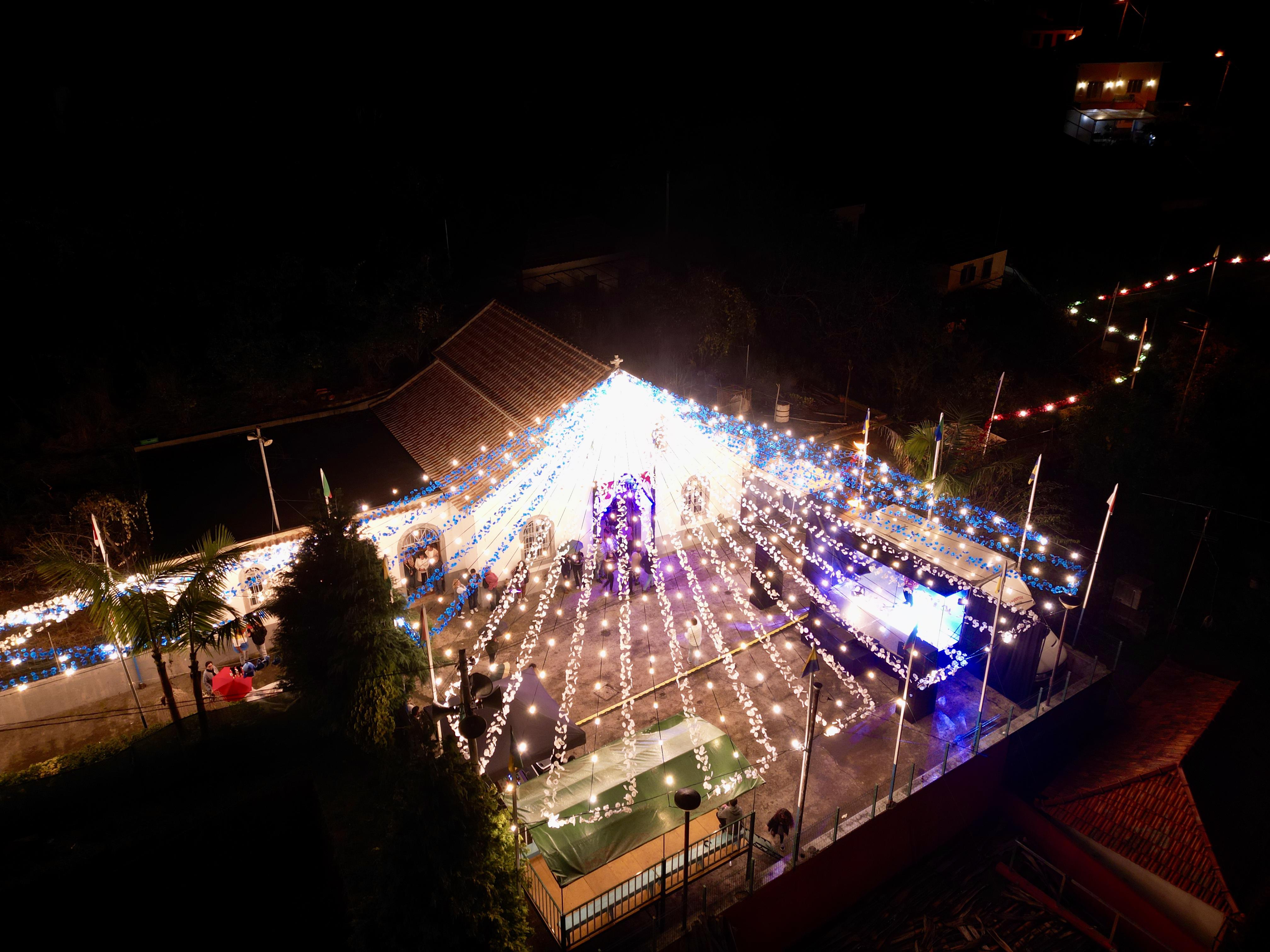 Perdidos e Achados: Fôro queima ‘o velho e a velha’ para comemorar o Pão-por-Deus (com fotos)