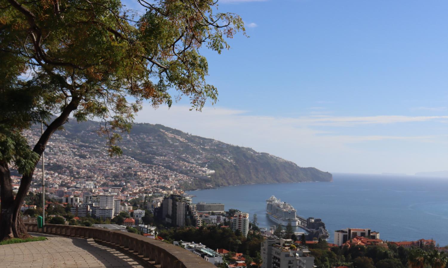 Porto do Funchal recebe dois clientes habituais e movimenta 10 mil pessoas