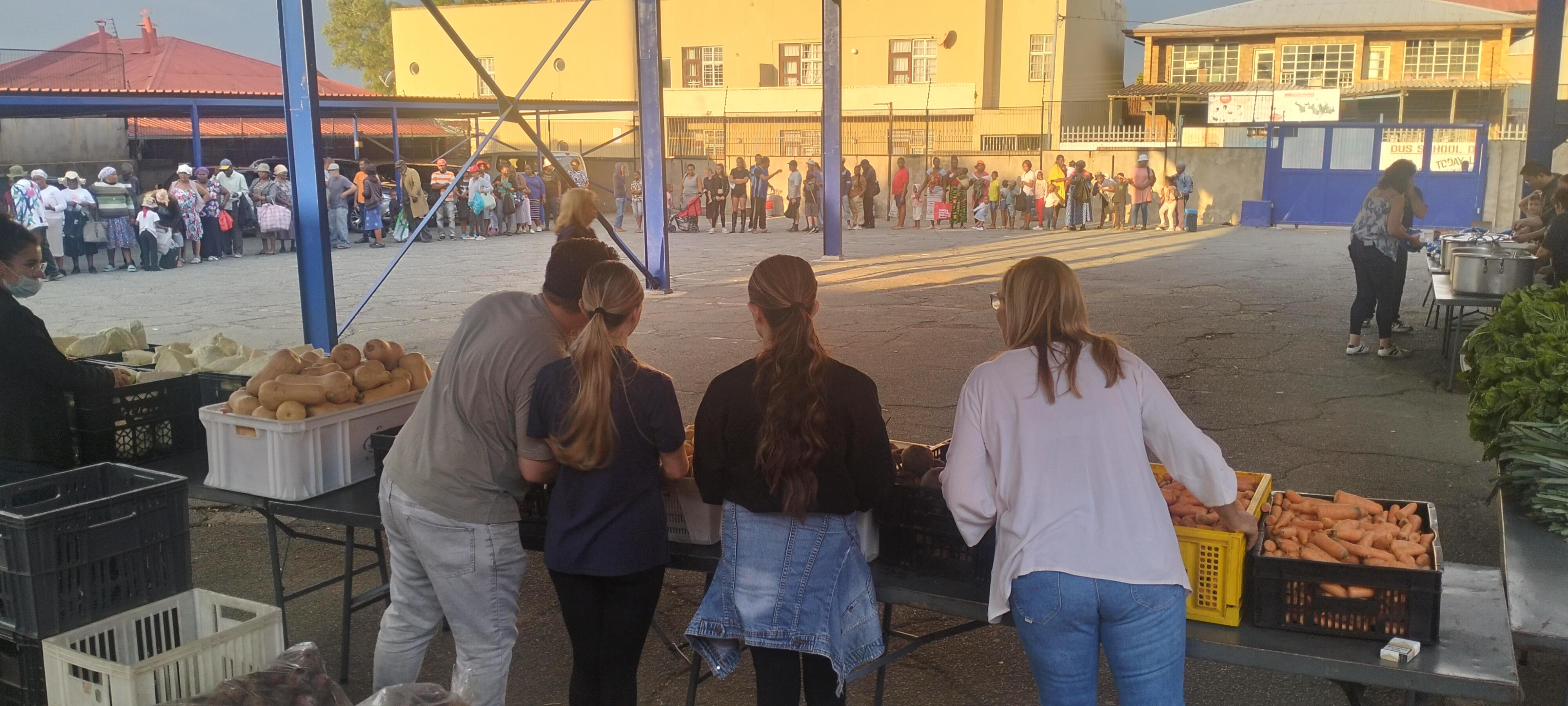 Grupo de Caridade Madre Teresa espalha solidariedade em Joanesburgo