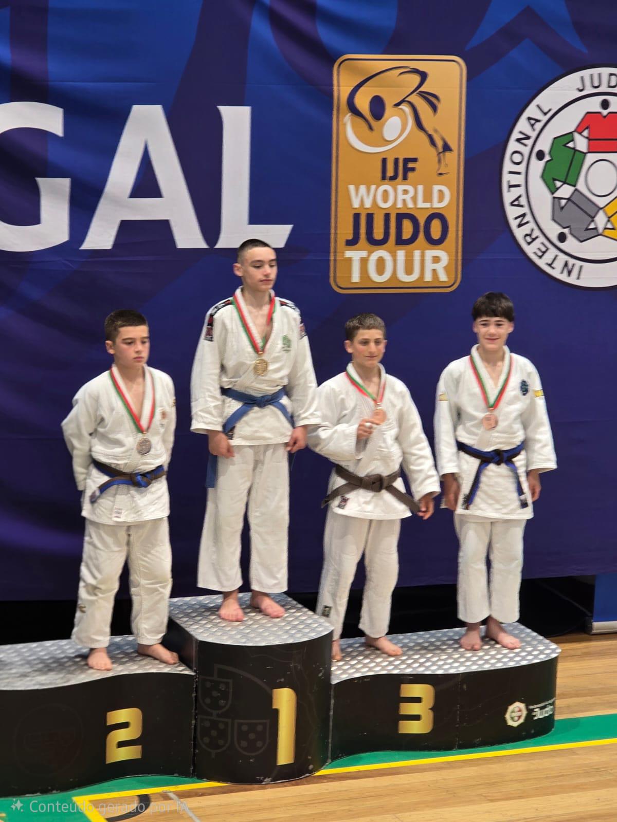 Judo madeirense conquista títulos e pódios no Nacional de juvenis em Rio Maior