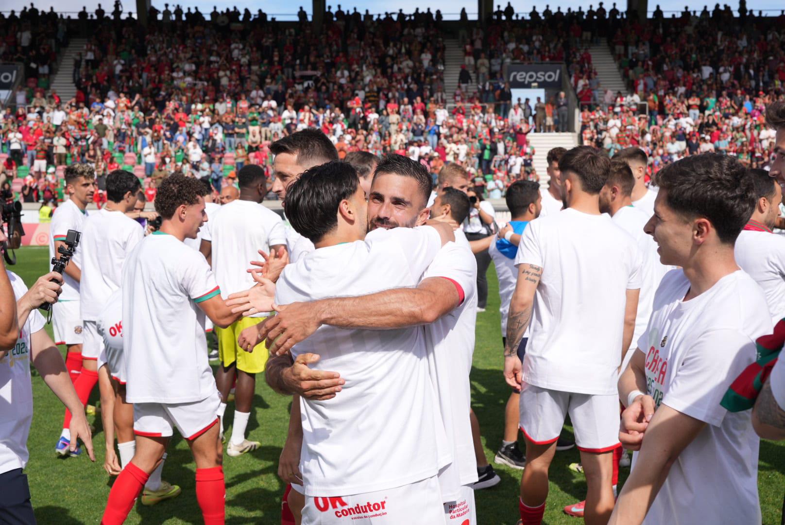 Veja as imagens da festa do Marítimo após vitória sobre o Leixões