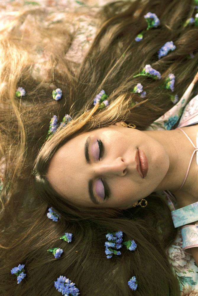 Madeirense MELA lança videoclipe para o tema do Festival da Canção