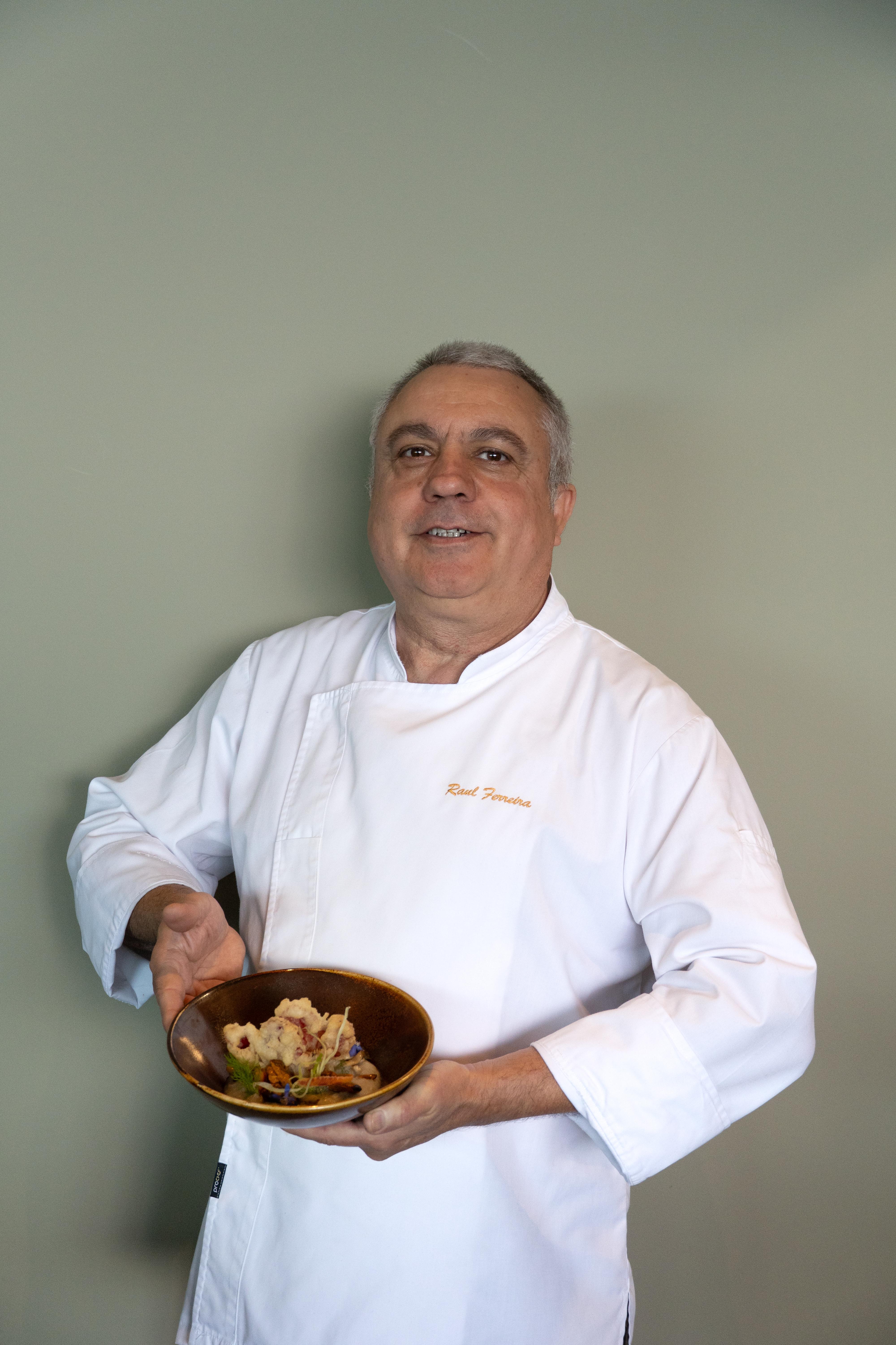 Nova cozinha e aposta no sabor local vêm ‘aquecer’ experiência gastronómica no Alambique