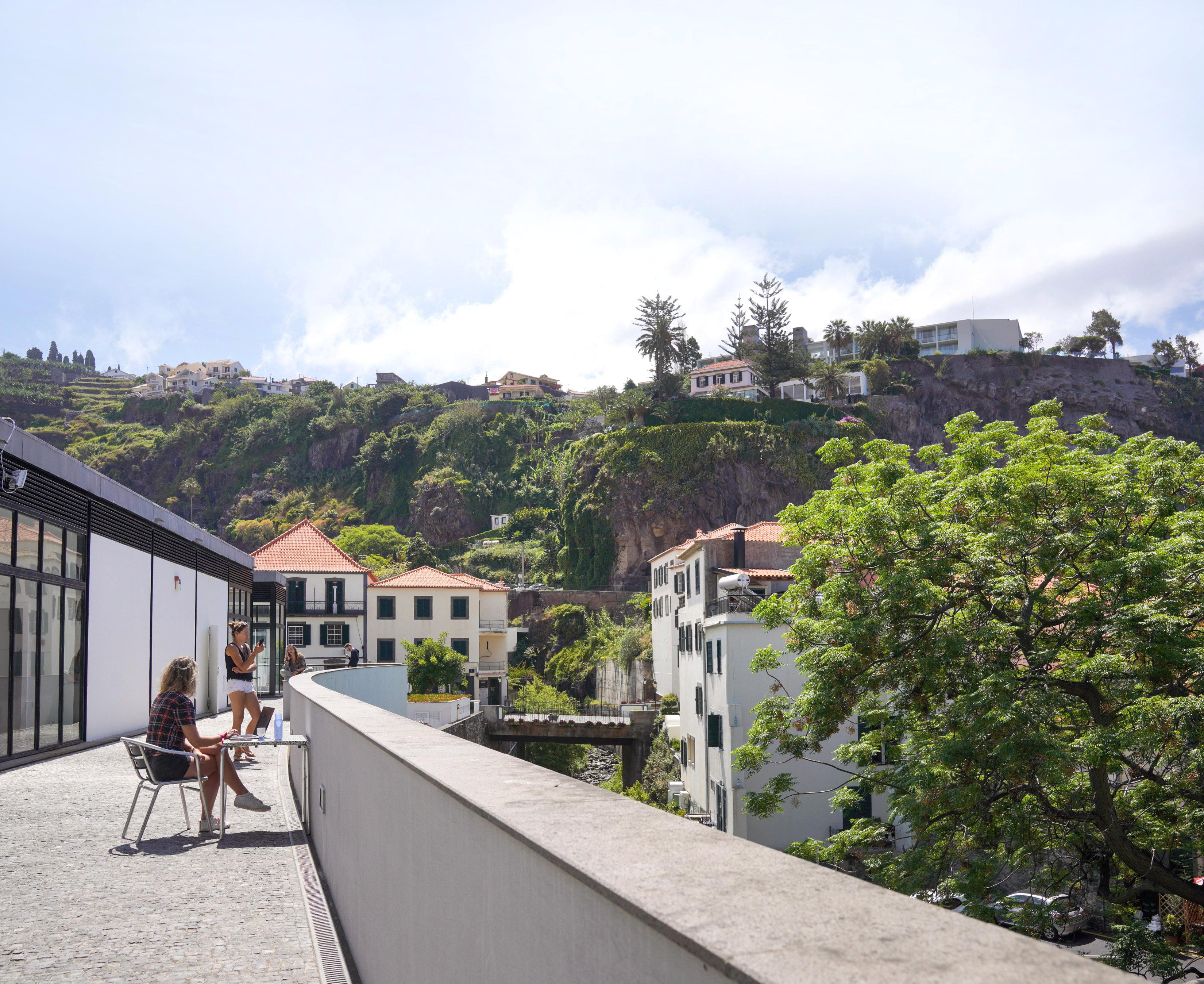 Antes e Depois: Vila nómada pôs a Região no mapa do trabalho remoto
