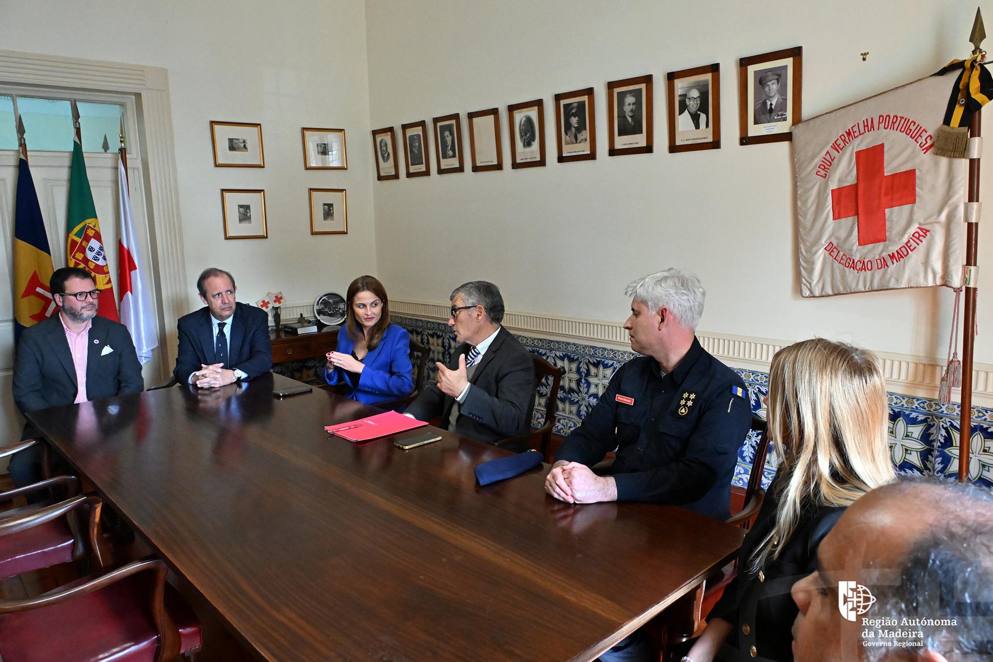 No segundo semestre GR assina contrato programa com a Cruz Vermelha.