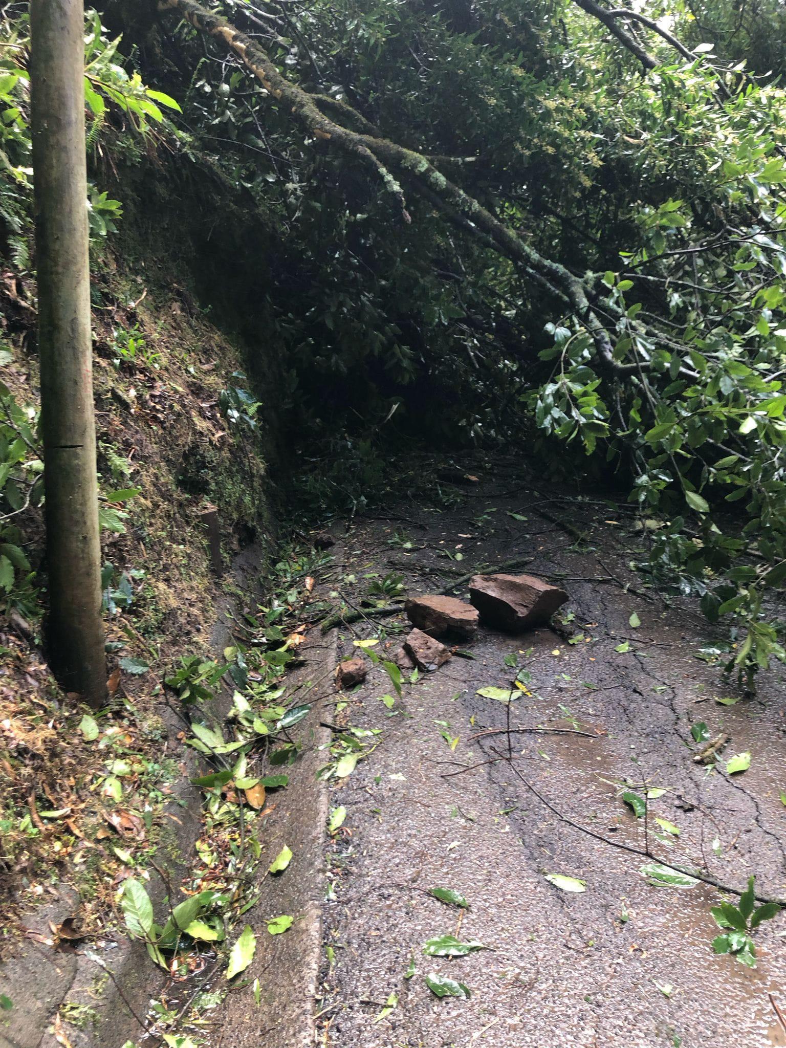 Estrada das Queimadas está parcialmente condicionada.