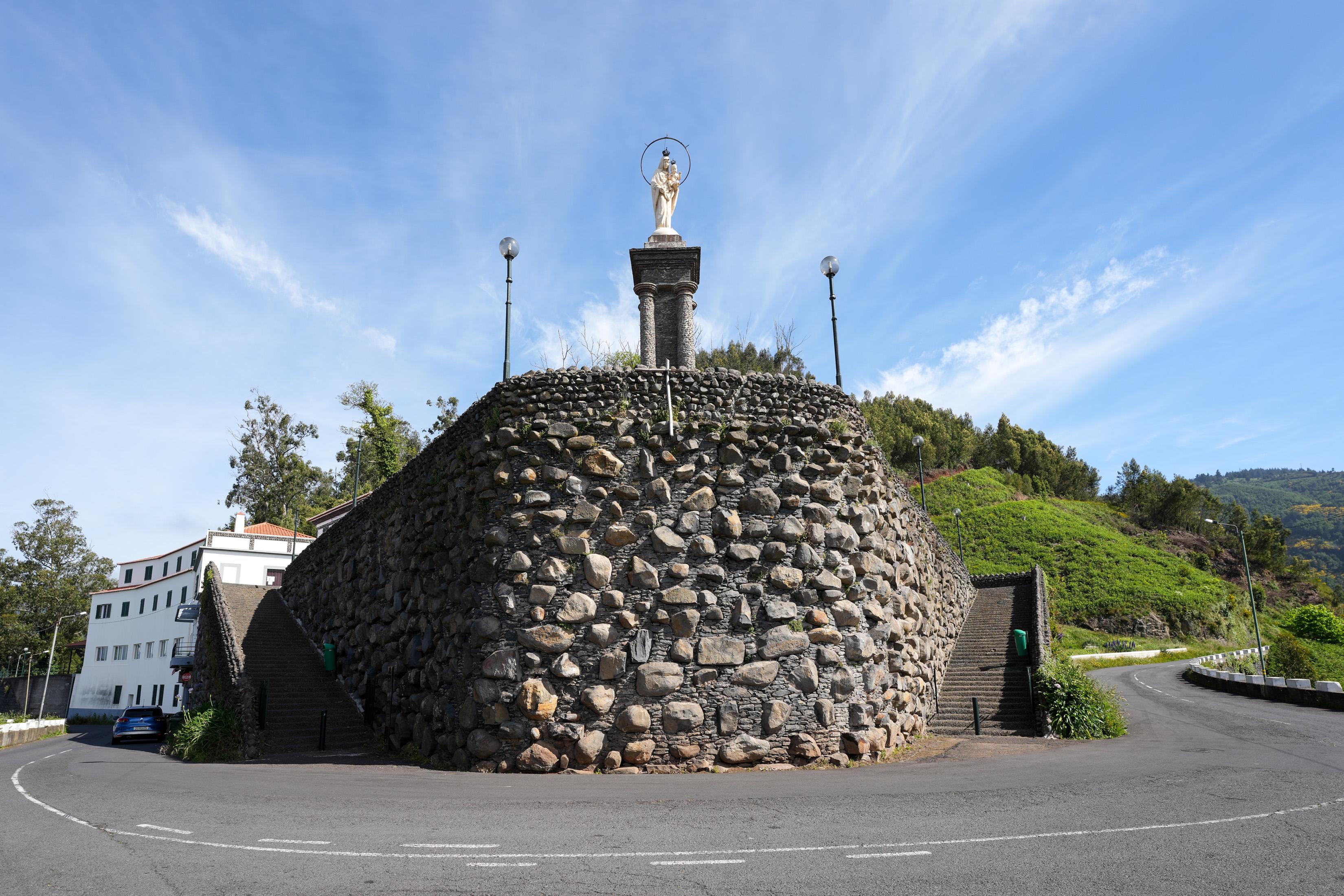 Antes e Depois: Alcançada a Paz, ergueu-se um monumento no Monte (com fotos)