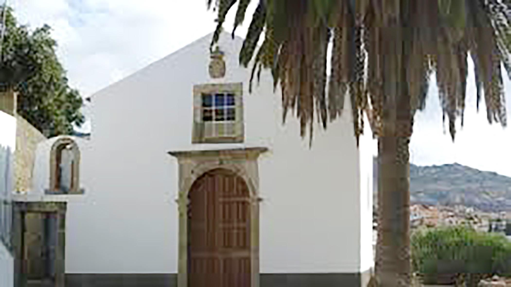 Perdidos e Achados: Casa do Bispo ao abandono preserva apenas brasão da história (com fotos)