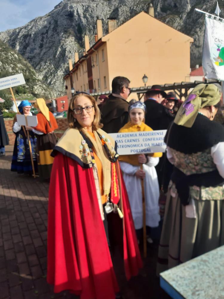 Confraria Enogastronómica marca presença nas Astúrias