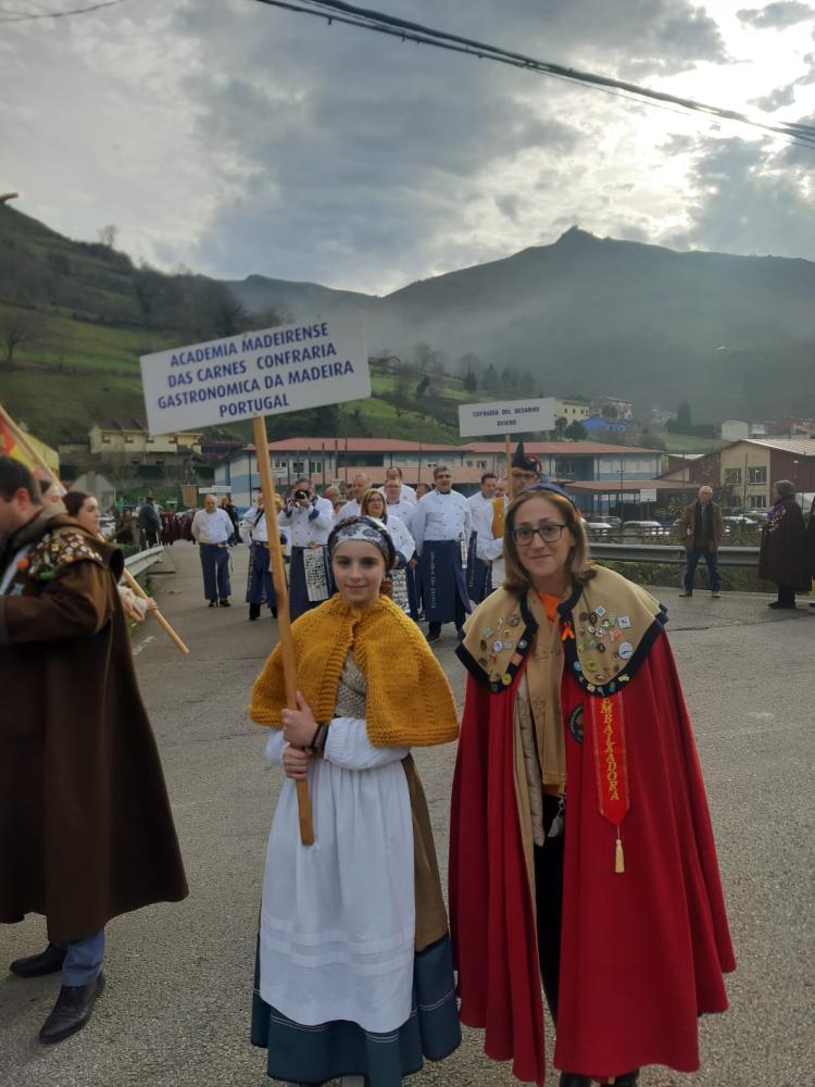 Confraria Enogastronómica marca presença nas Astúrias