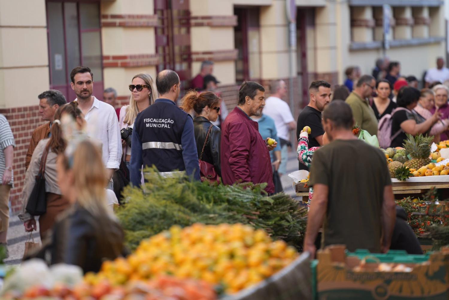 Ruas do Funchal já vibram no arranque da mais tradicional das festas madeirenses