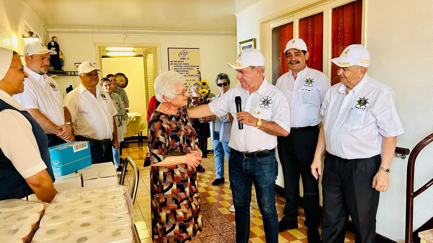 Estado Maior da N.S.R faz doação ao Lar Casa da Sagrada Família e Refúgio São Vicente de Paulo