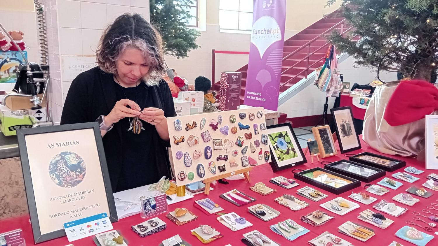 Feira de Natal atrai cada vez mais feirantes e visitantes (com fotos)