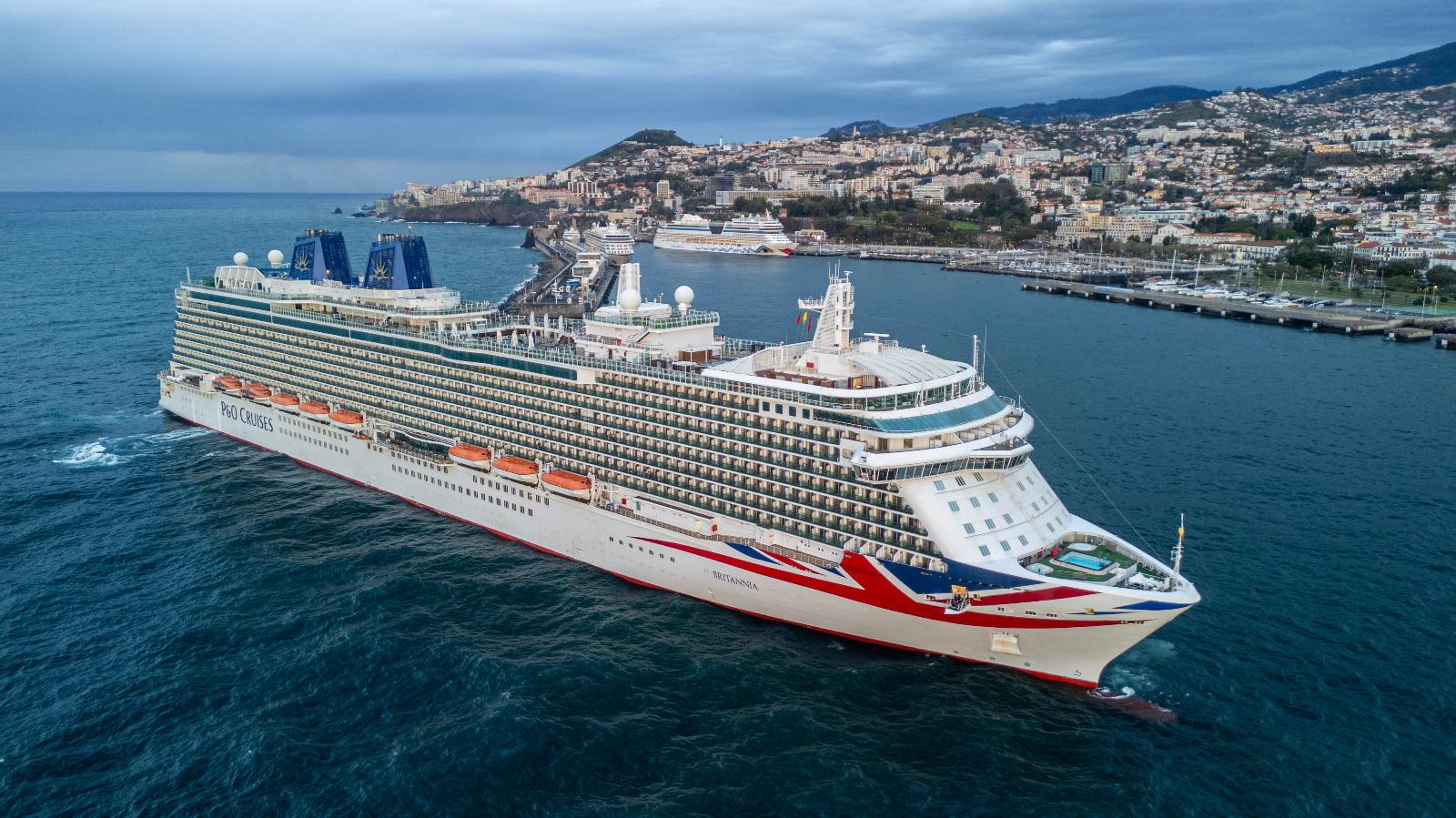 Escalas dos navios no Funchal abrilhantam Porto