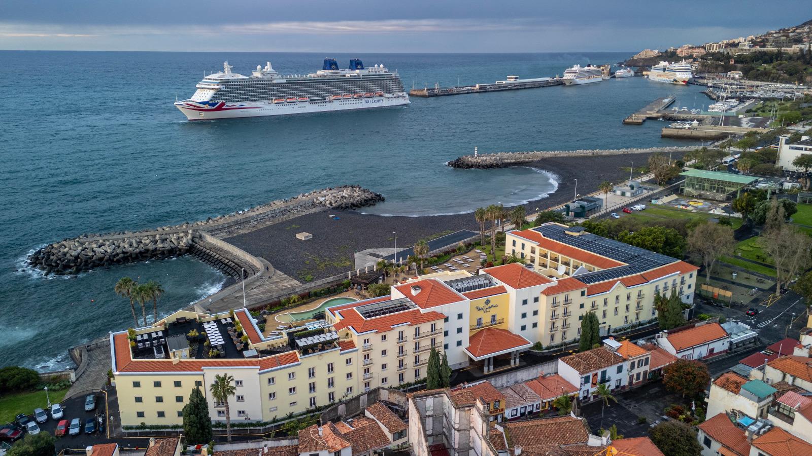 Escalas dos navios no Funchal abrilhantam Porto