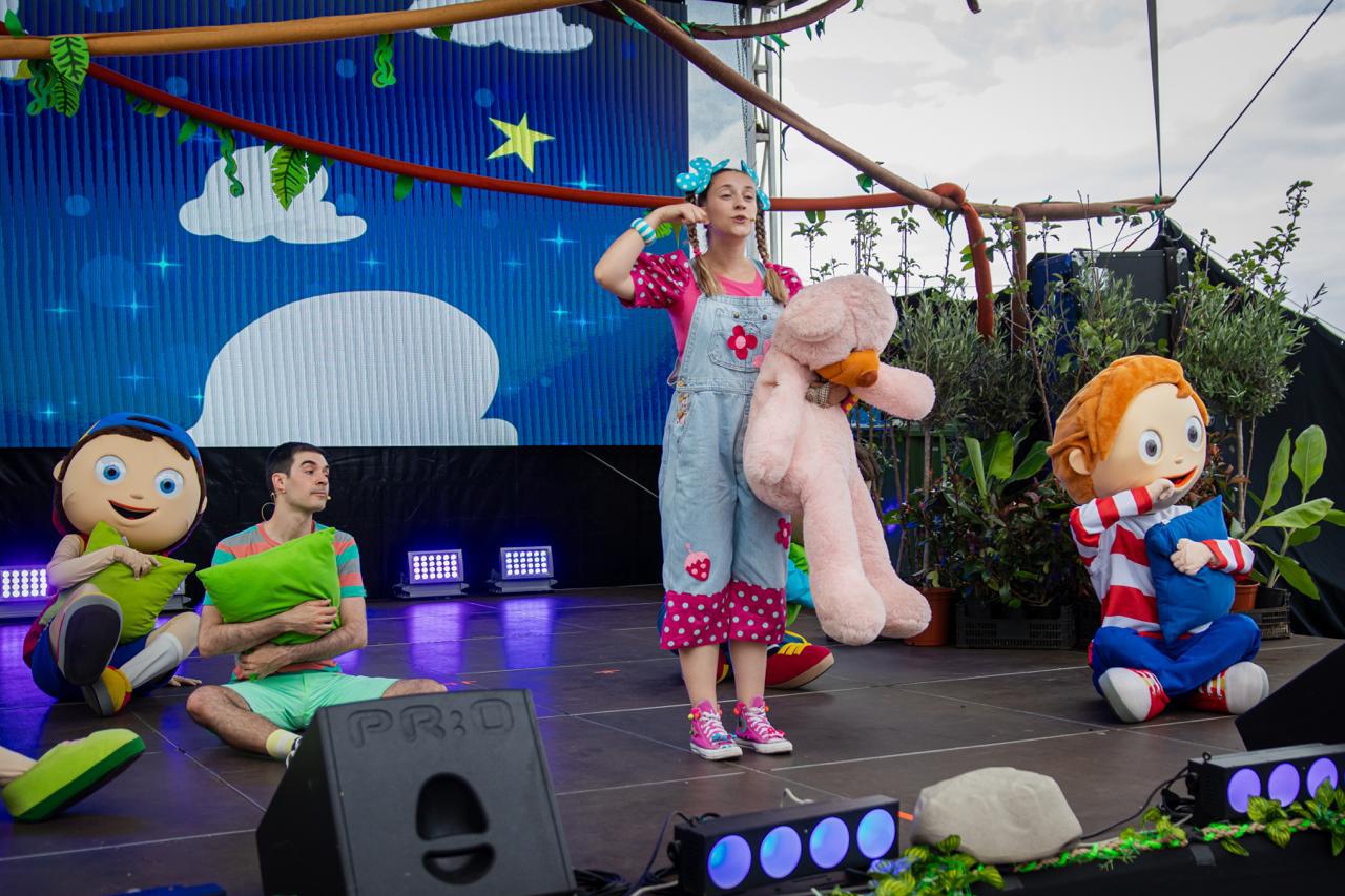Nina Toc Toc incentivou a cuidar do planeta em Câmara de Lobos (com fotos)