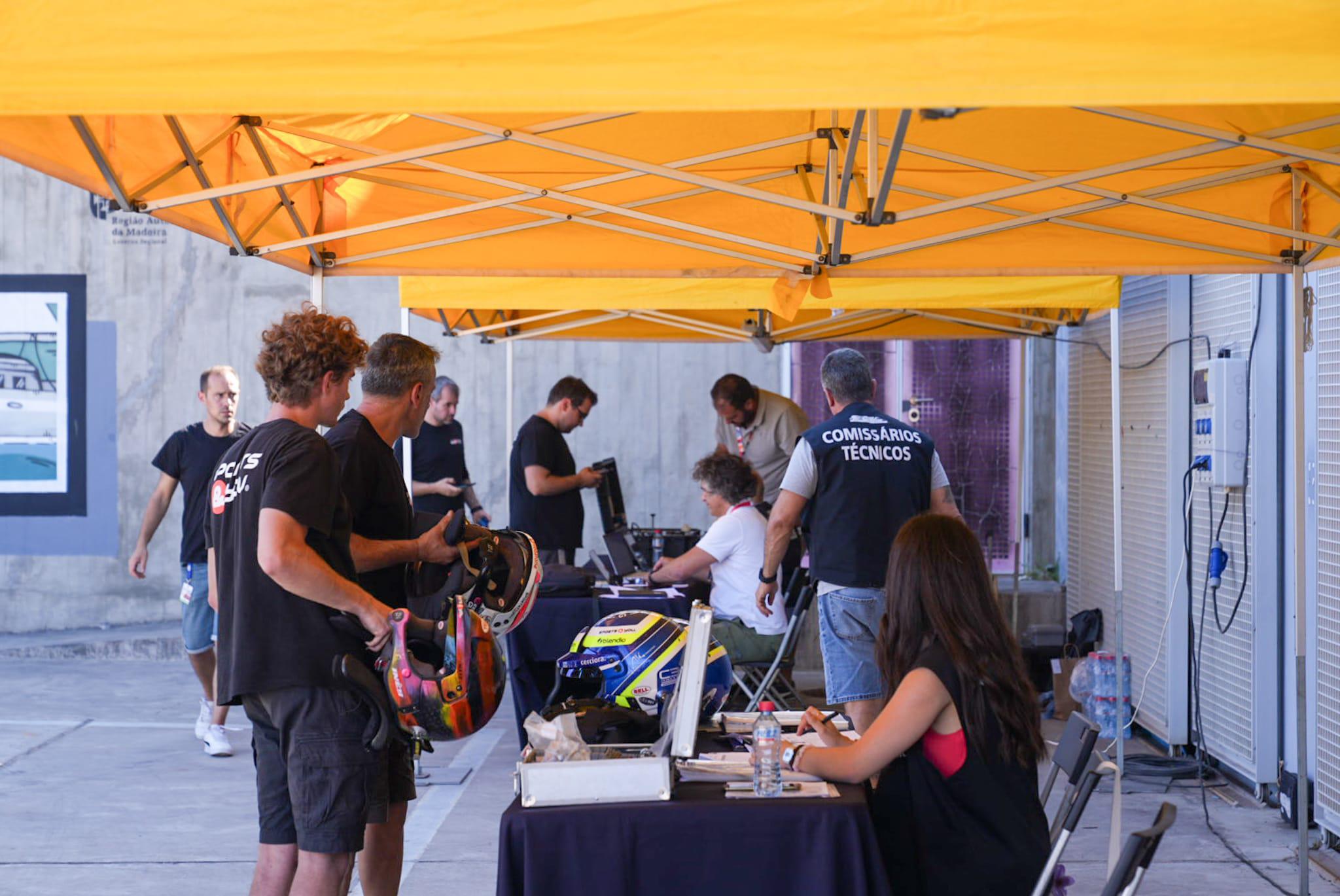 Verificações técnicas e administrativas atraem vários adeptos e curiosos (com fotos)