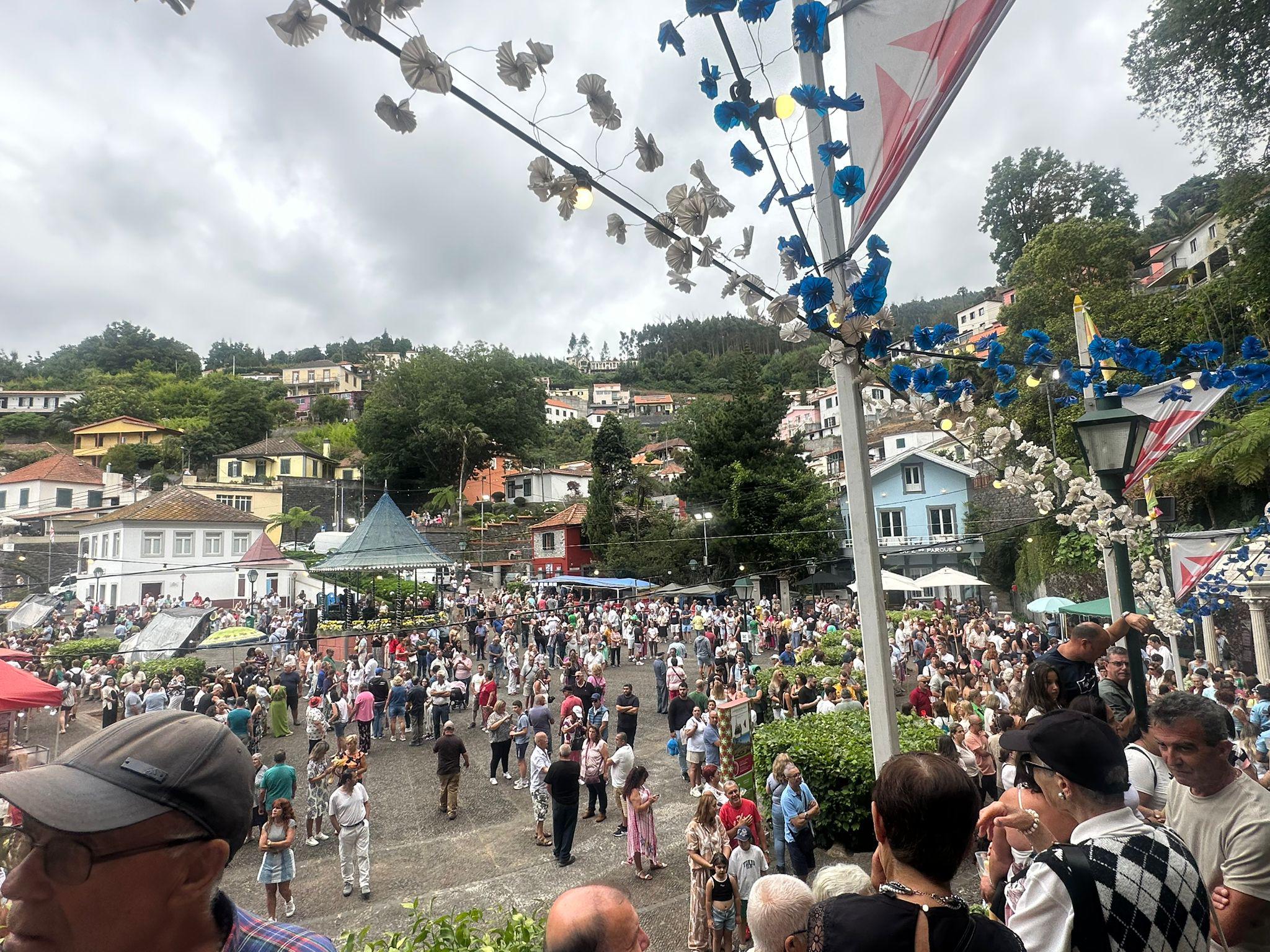 Procissão em honra de Nossa Senhora do Monte arranca com devoção (com fotos)