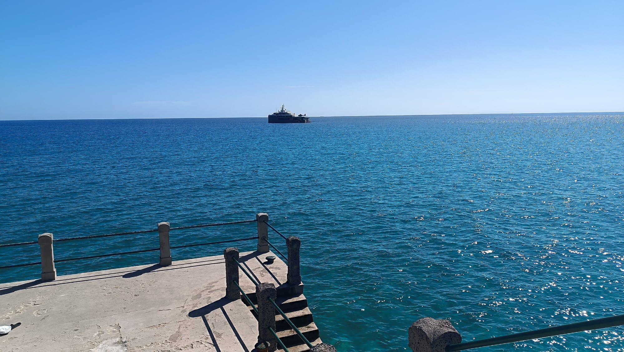 Dia de eleições e de praia no Porto Santo (com fotos)