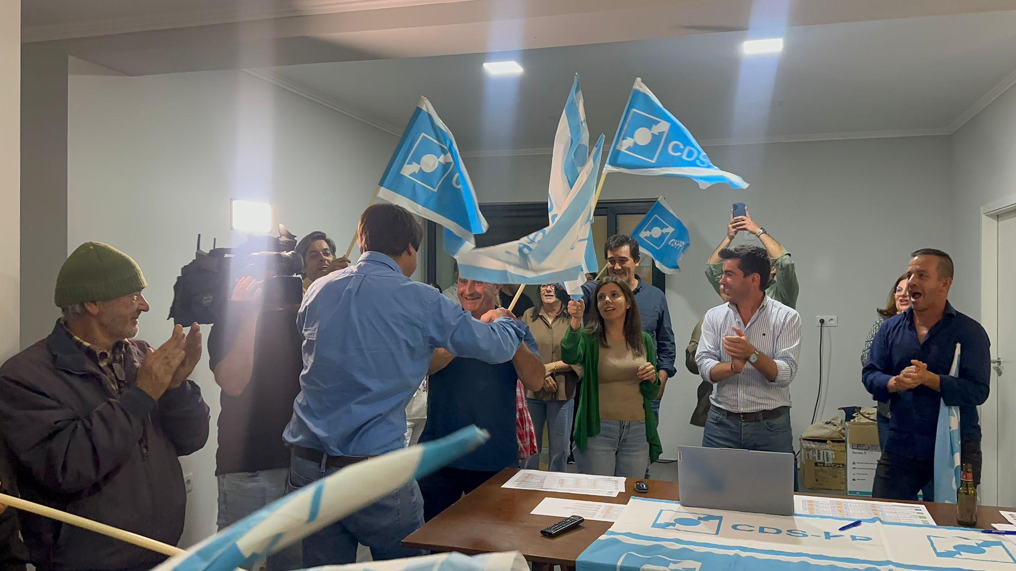 Veja a festa da reeleição de Dinarte Fernandes em Santana