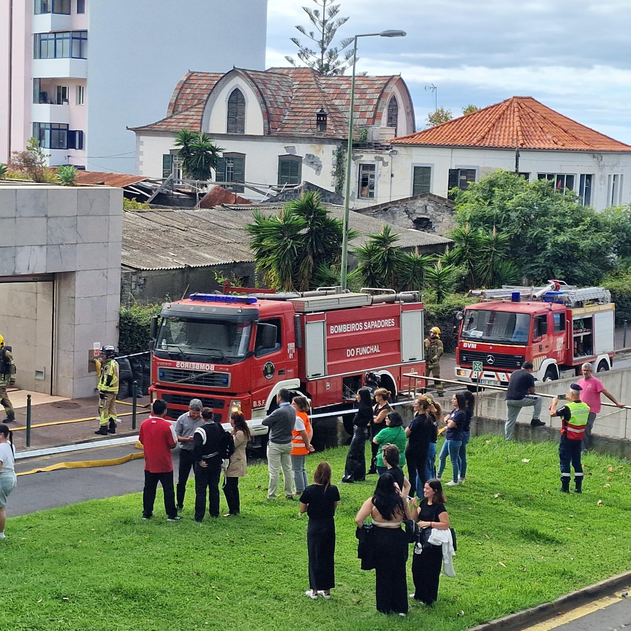 Simulacro de emergência capta atenções no Forum Madeira (com fotos e vídeo)