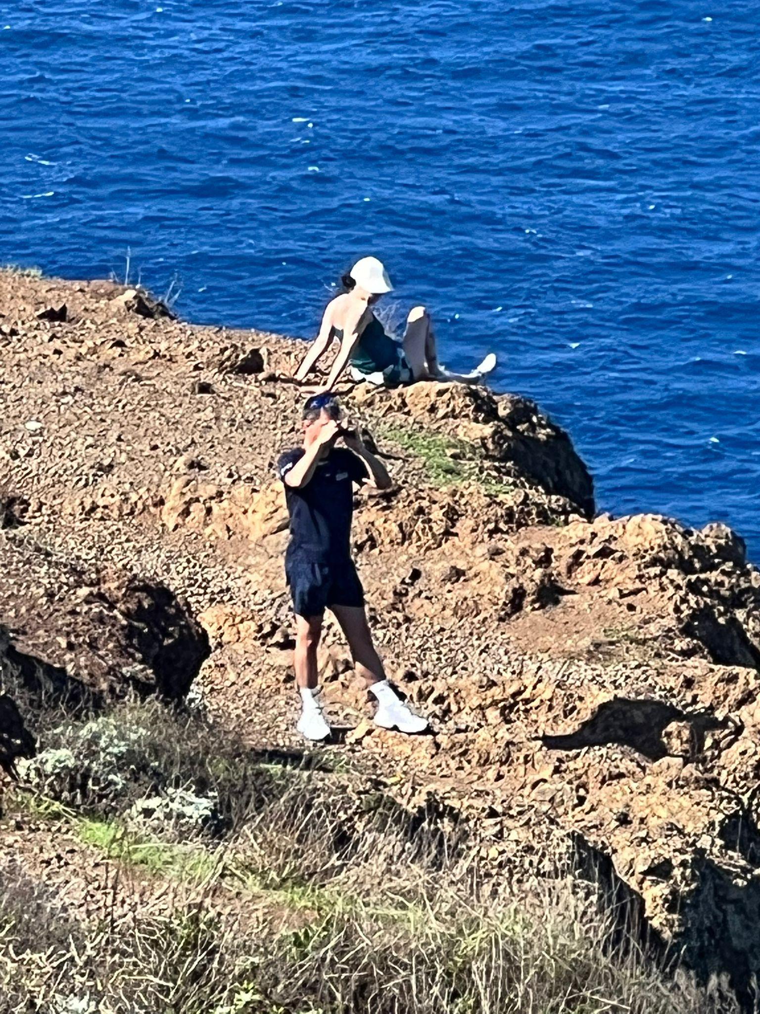 Turistas voltam a ignorar sinais de perigo na Ponta do Pargo (com fotos e vídeo)