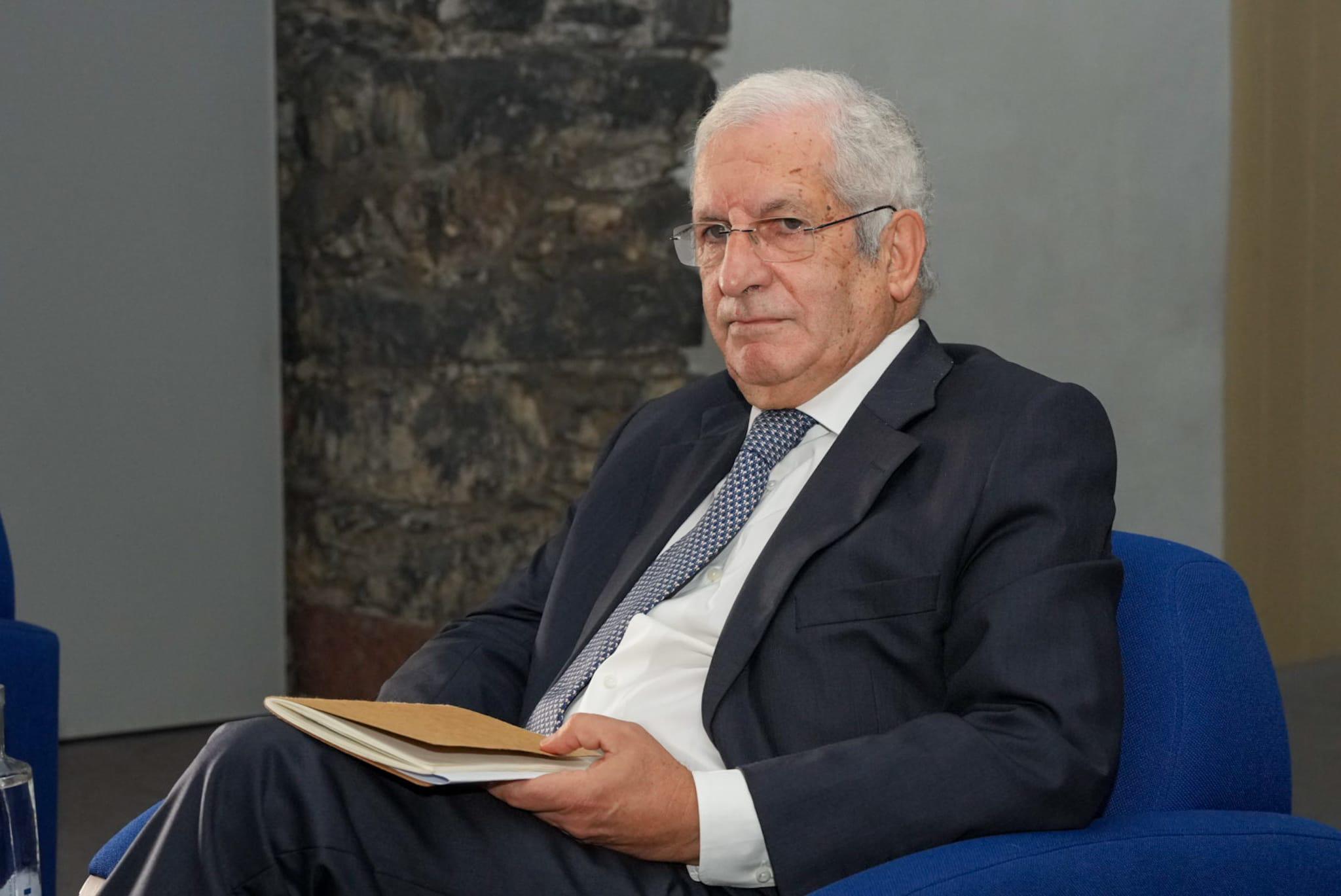 Carlos Tavares, ex-ministro da Economia, afirmou que a revisão da Lei de Finanças Regionais deve consagrar mais poderes à Madeira