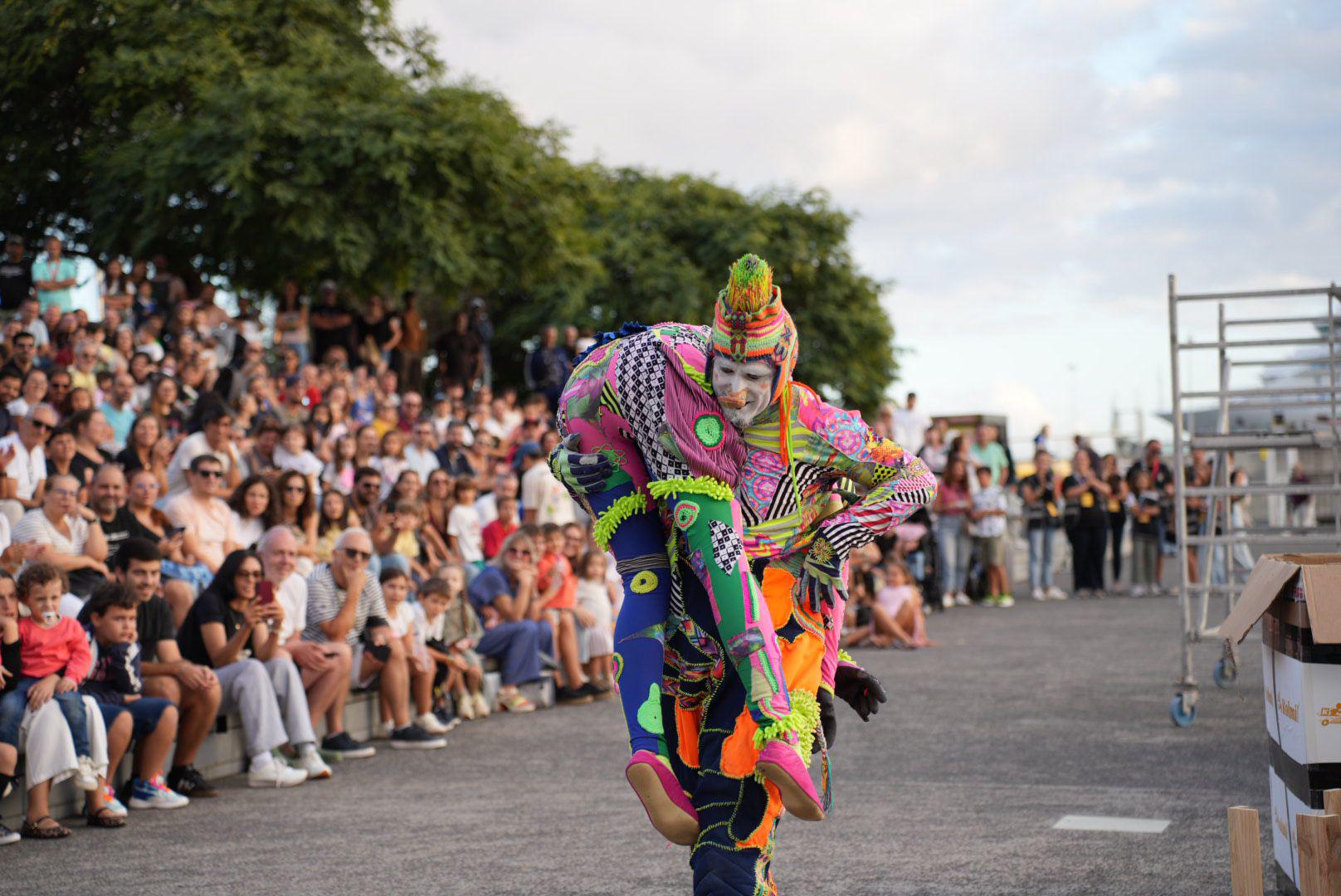 Veja as imagens que marcaram o segundo dia do Madeira Street Arts Festival