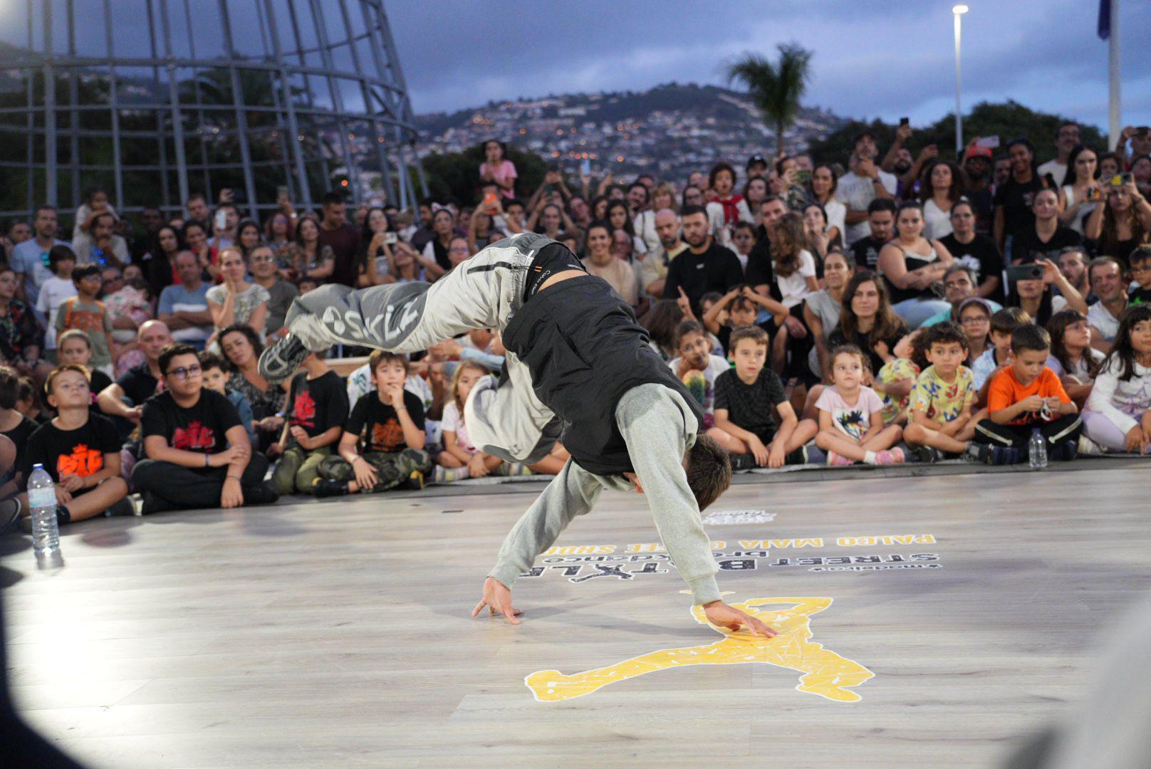 Veja as imagens que marcaram o segundo dia do Madeira Street Arts Festival