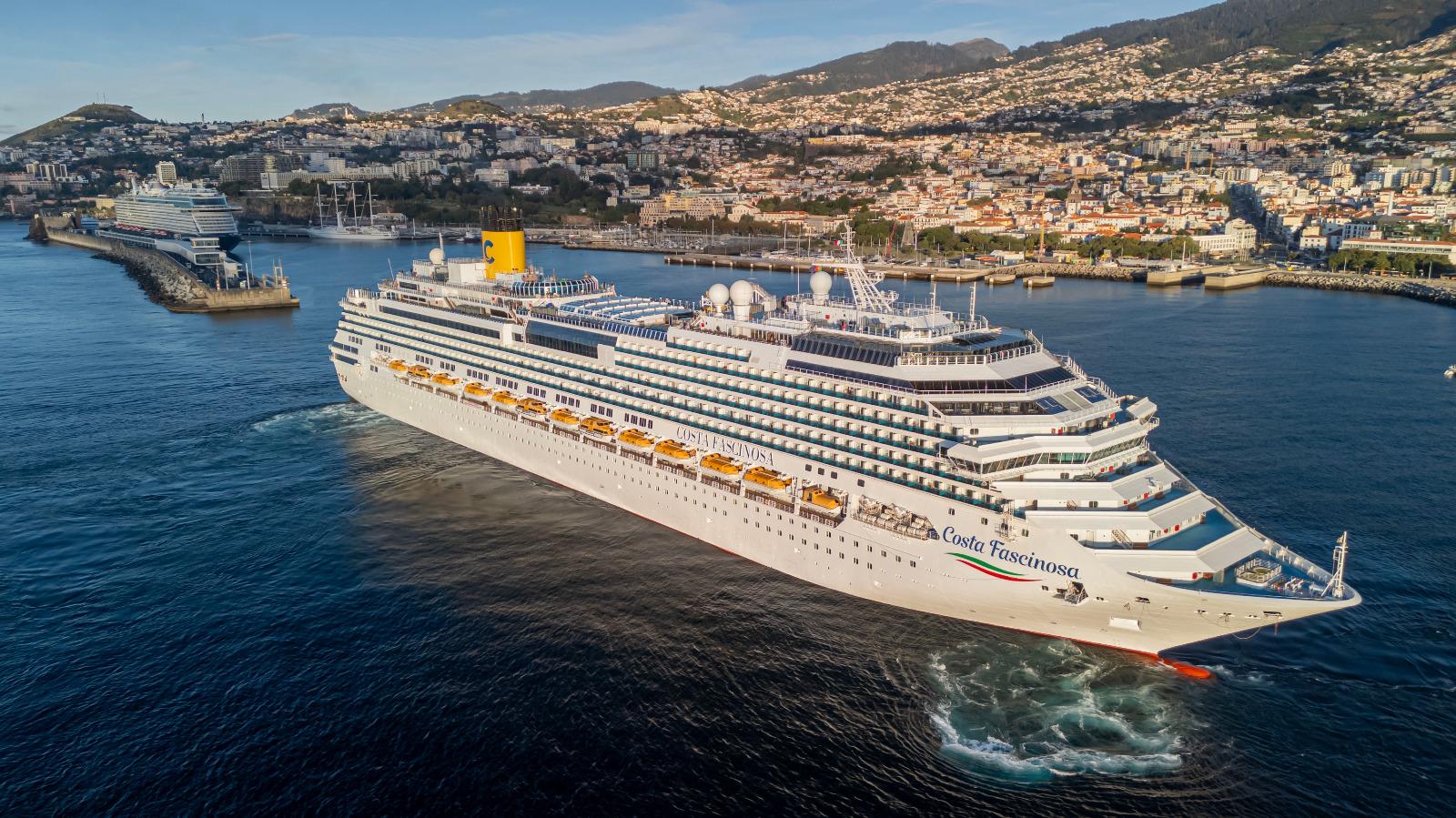 Funchal recebe dois cruzeiros e um veleiro com mais de 6.400 visitantes