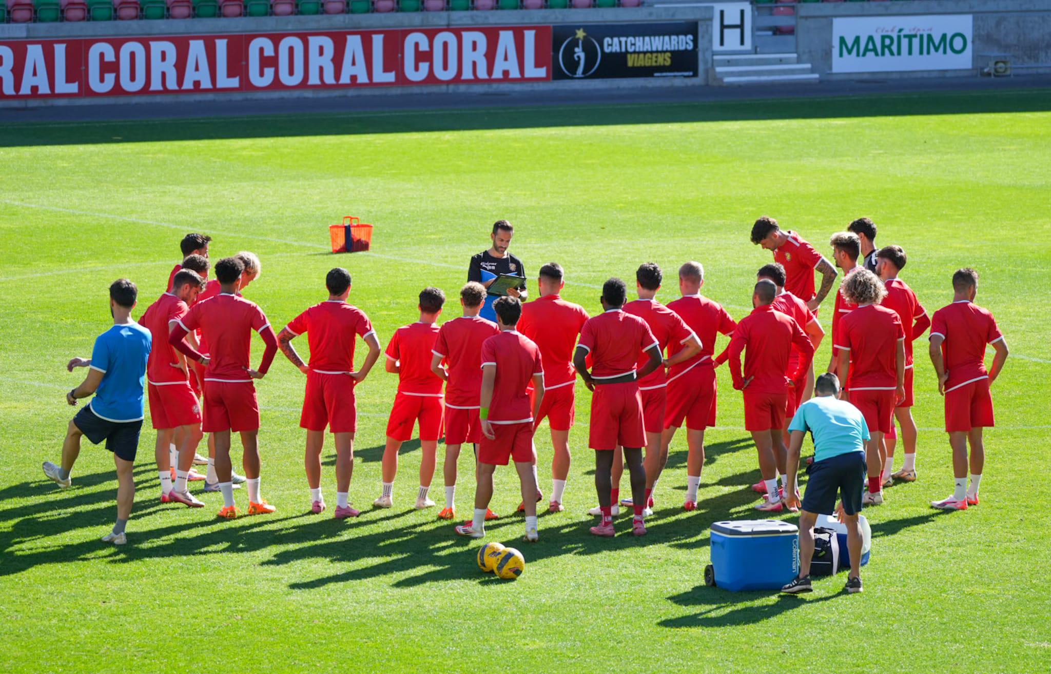 Imagens do primeiro treino de Miguel Moita no Marítimo