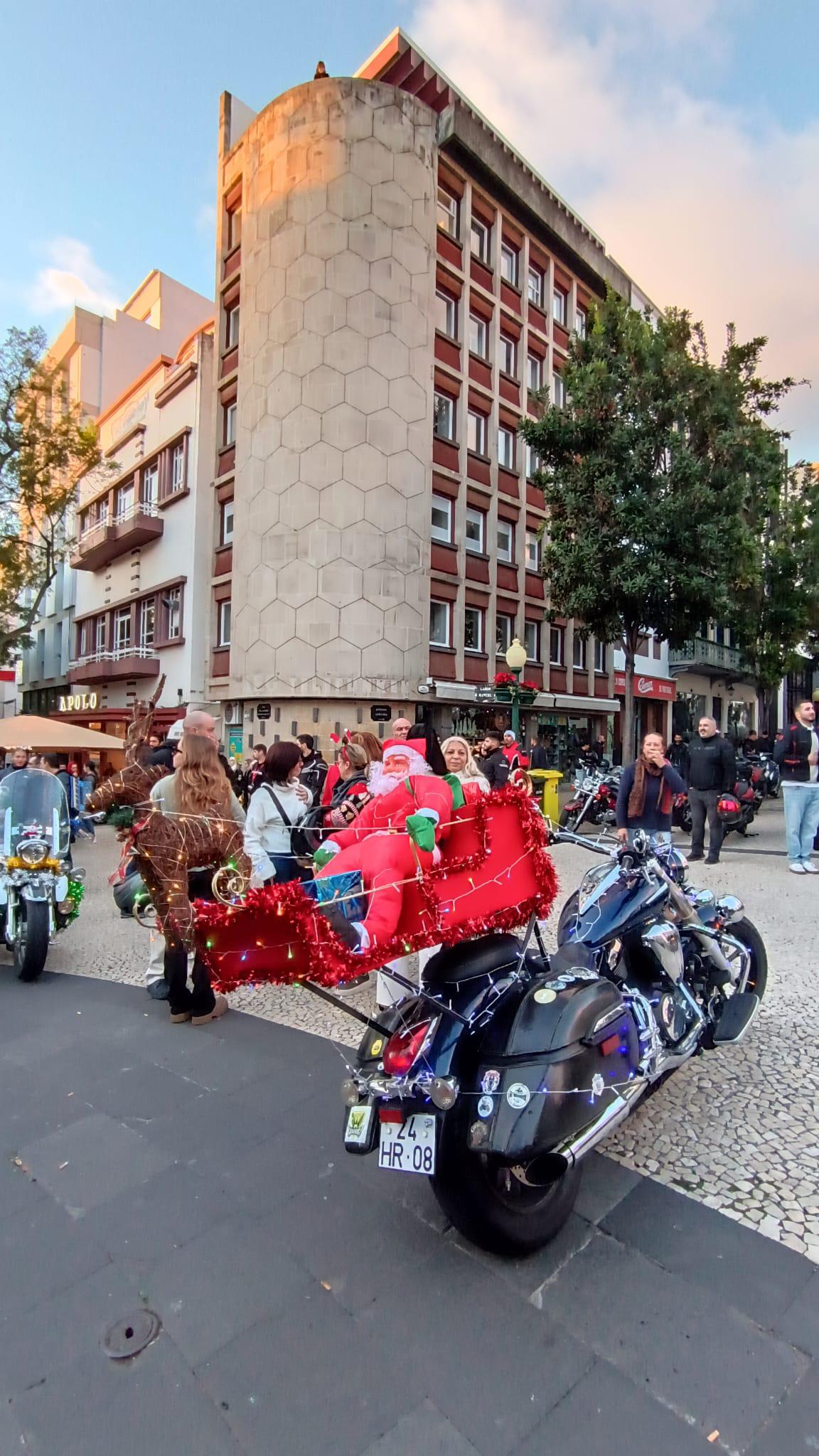 Motores fazem-se ouvir na Missa do Parto na Sé do Funchal (com vídeo e fotos)