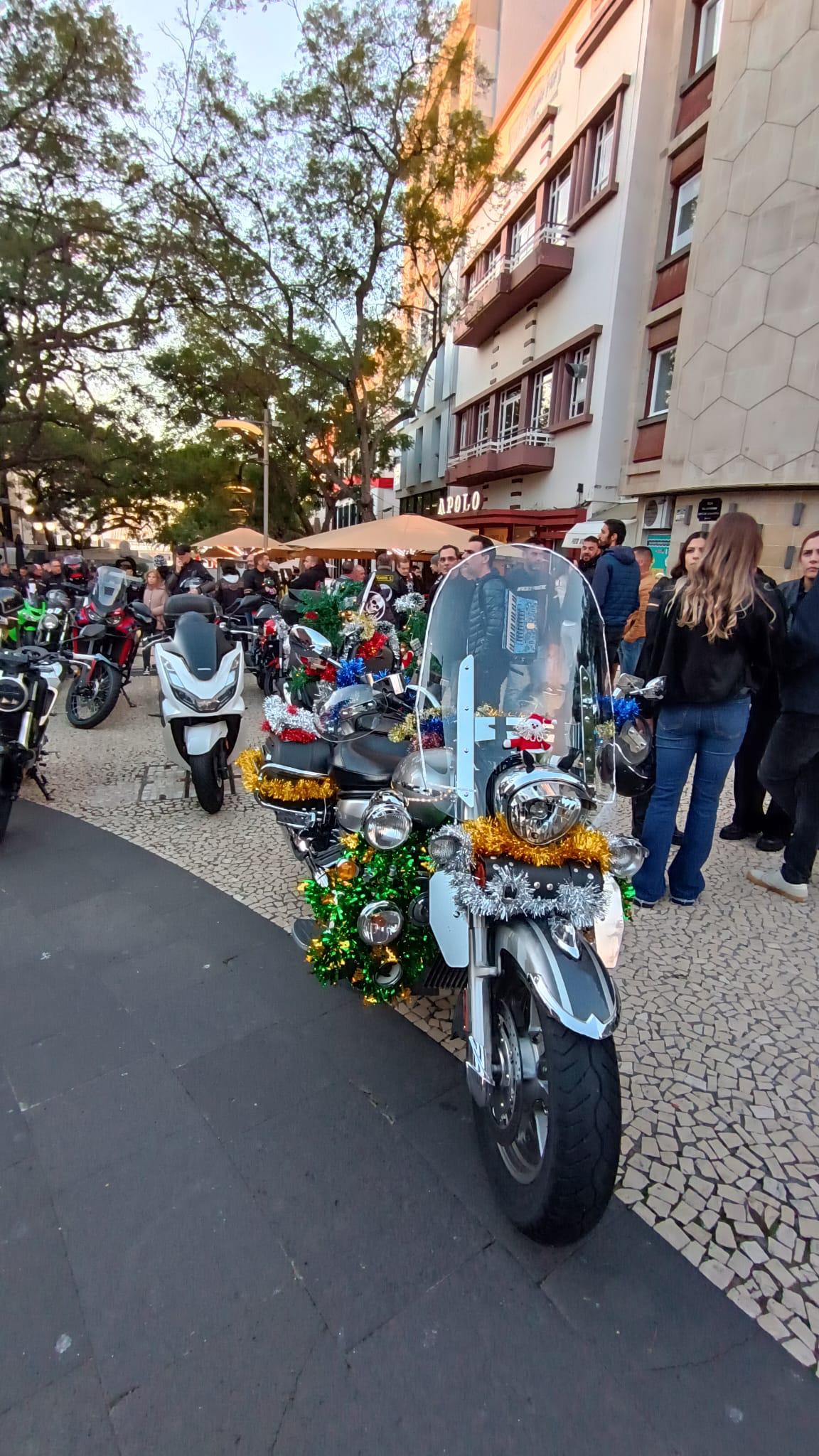 Motores fazem-se ouvir na Missa do Parto na Sé do Funchal (com vídeo e fotos)