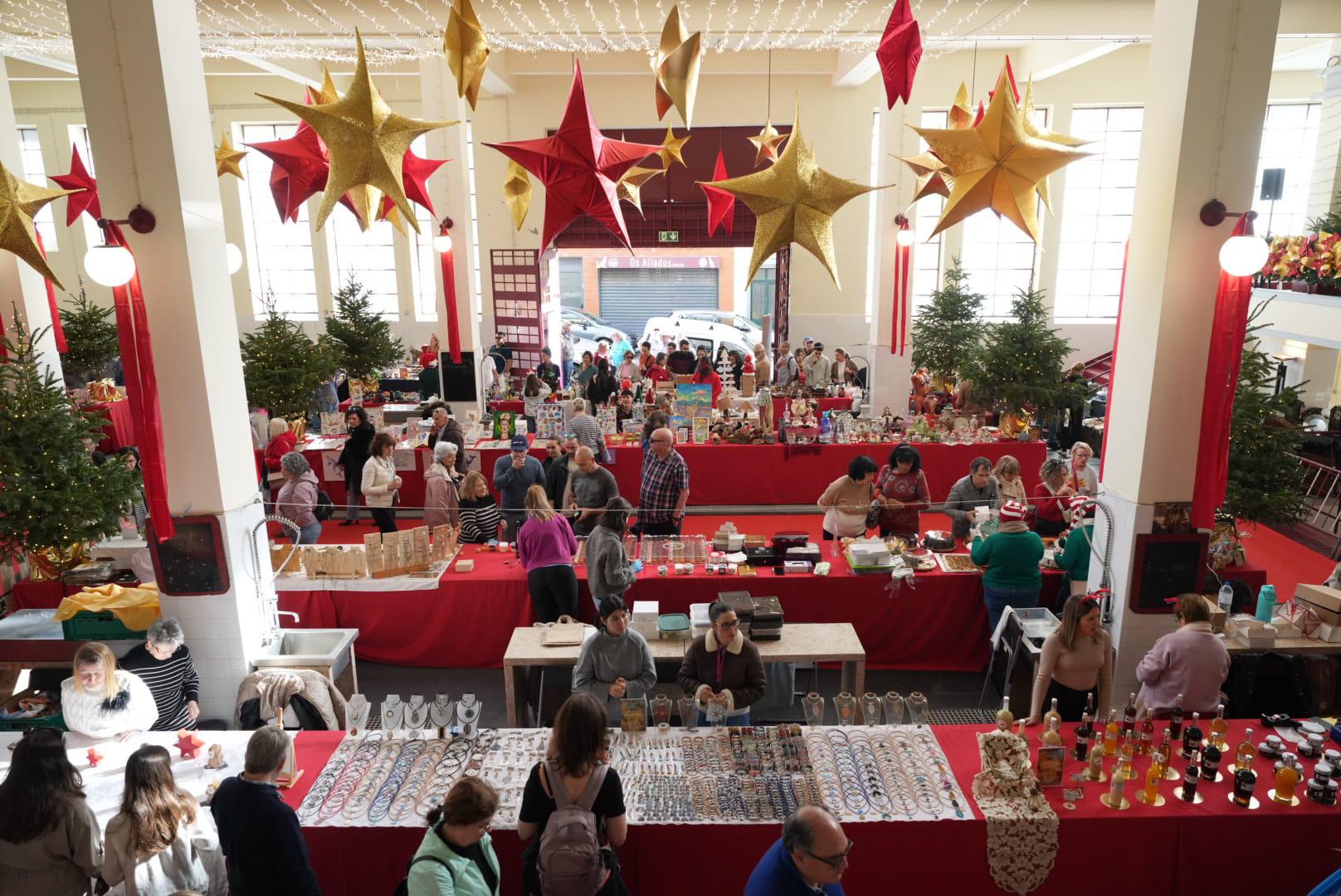 Último ‘Natal na Praça’ este domingo no Mercado dos Lavradores. Veja as imagens
