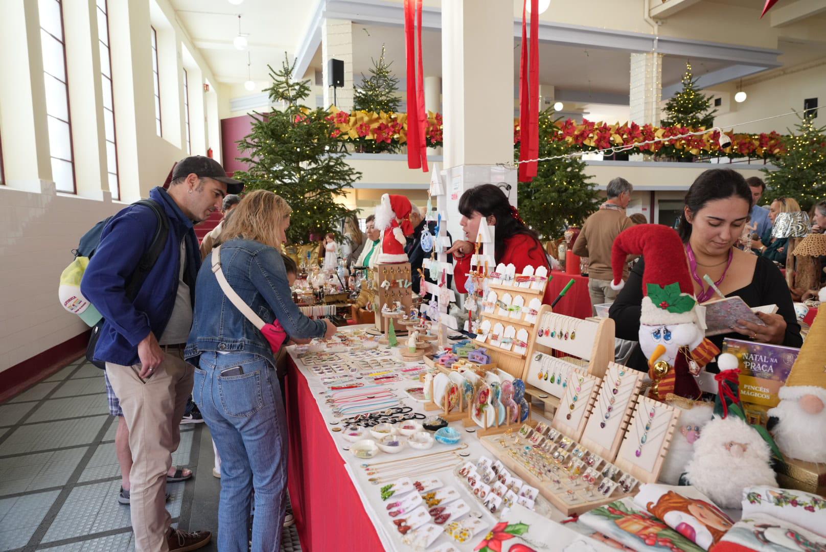 Último ‘Natal na Praça’ este domingo no Mercado dos Lavradores. Veja as imagens