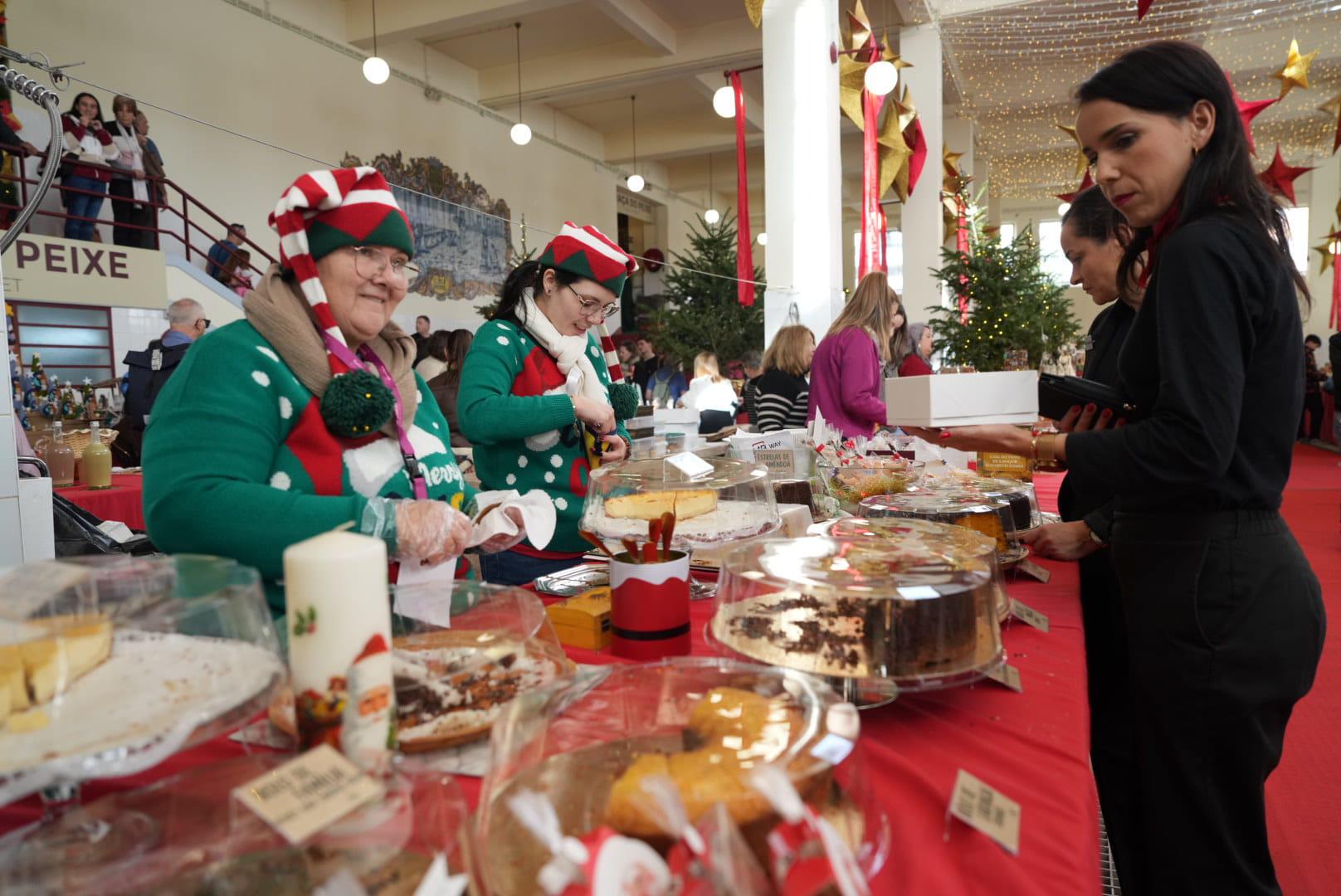 Último ‘Natal na Praça’ este domingo no Mercado dos Lavradores. Veja as imagens