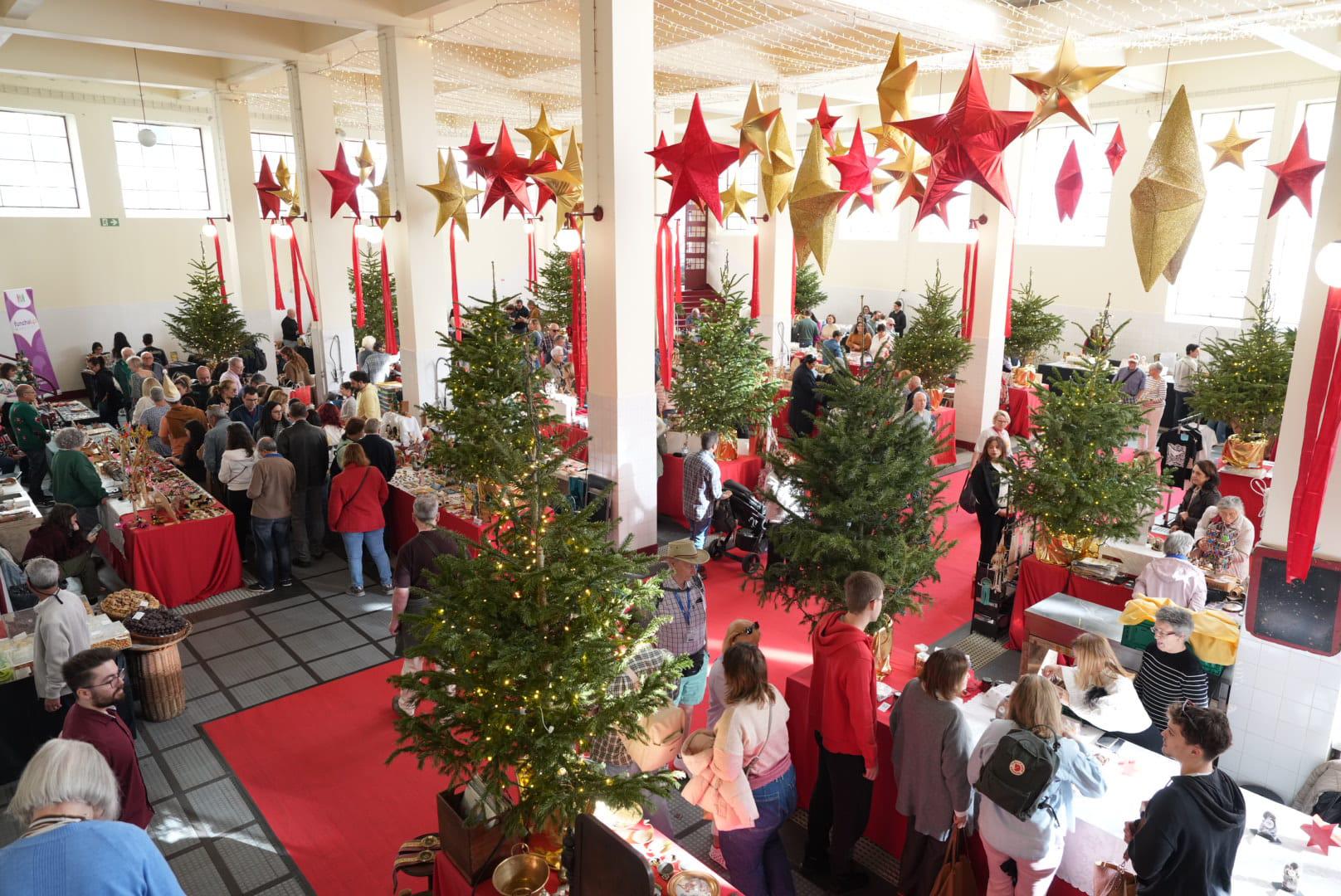 Último ‘Natal na Praça’ este domingo no Mercado dos Lavradores. Veja as imagens