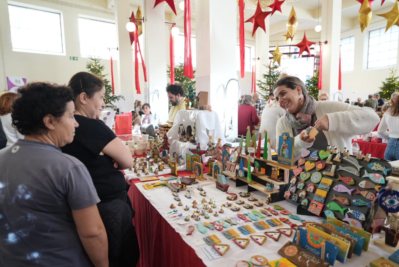 Último ‘Natal na Praça’ este domingo no Mercado dos Lavradores. Veja as imagens
