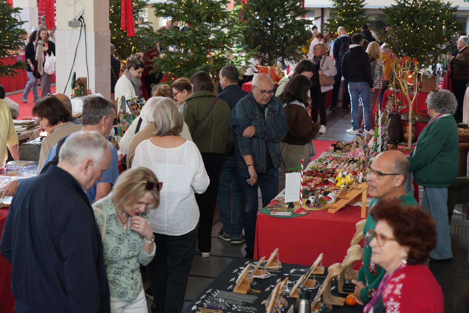 Último ‘Natal na Praça’ este domingo no Mercado dos Lavradores. Veja as imagens