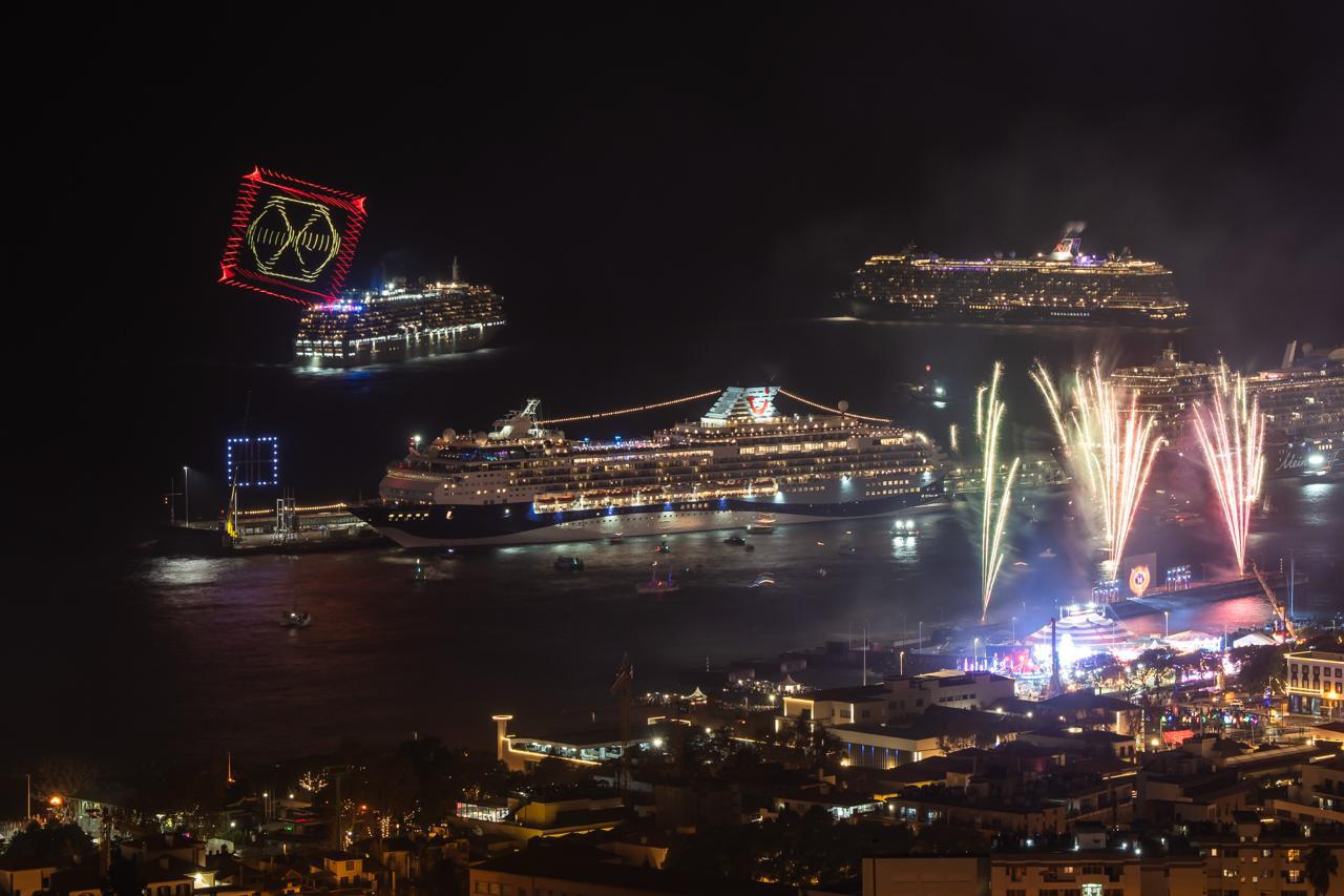Madeira deu as boas-vindas a 2026 com espetáculo de cores e de luz (com fotos)