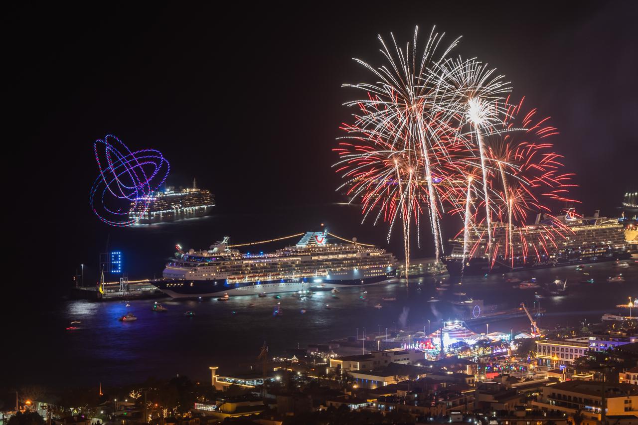 Madeira deu as boas-vindas a 2026 com espetáculo de cores e de luz (com fotos)